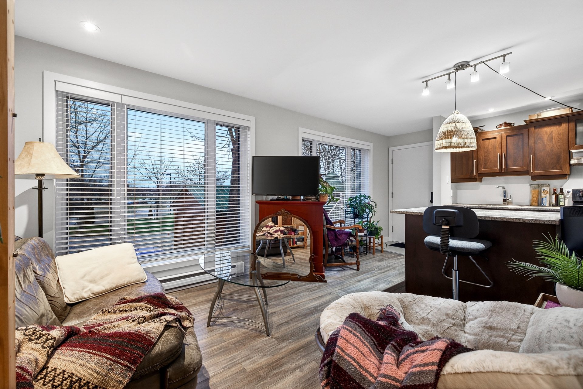 Living room - 1-36