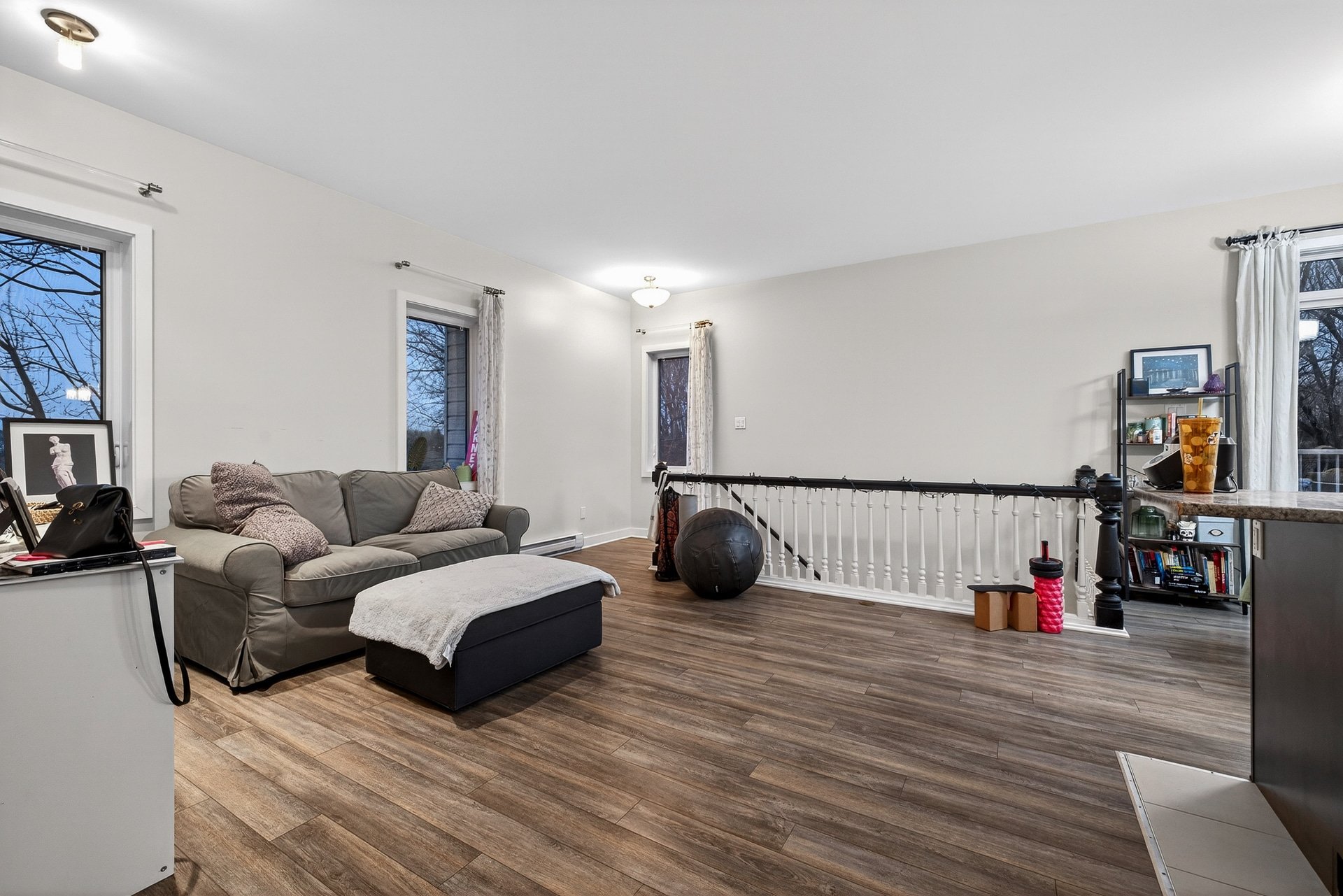 Living room - 2-36