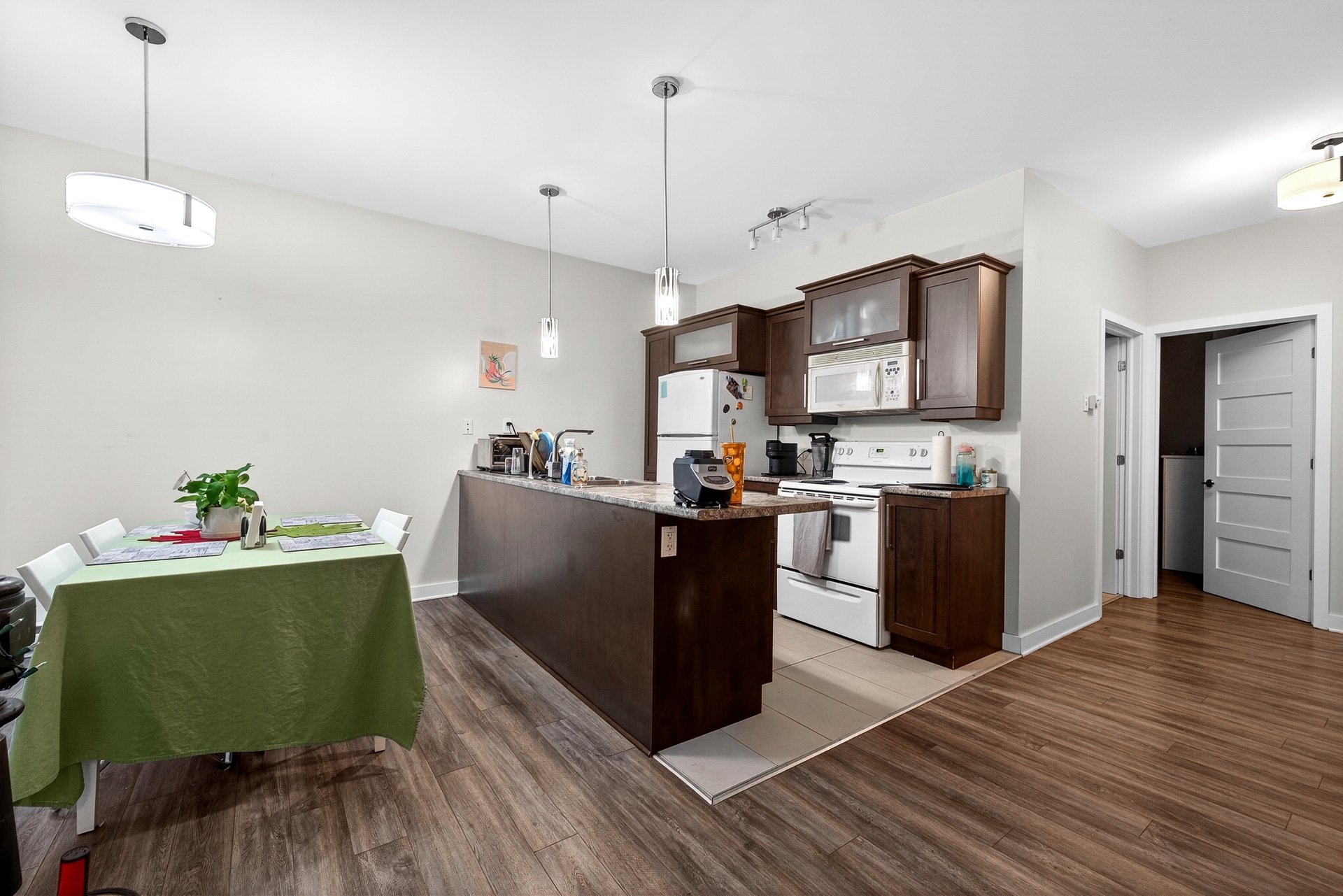 Kitchen - 2-36
