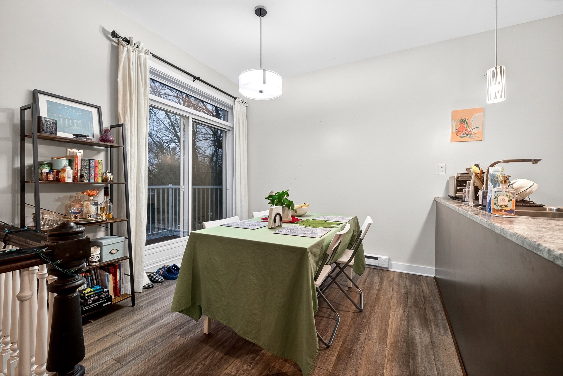 Dining room - 2-36