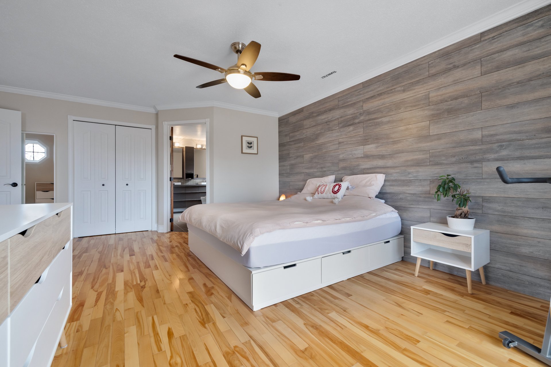 Chambre à coucher principale