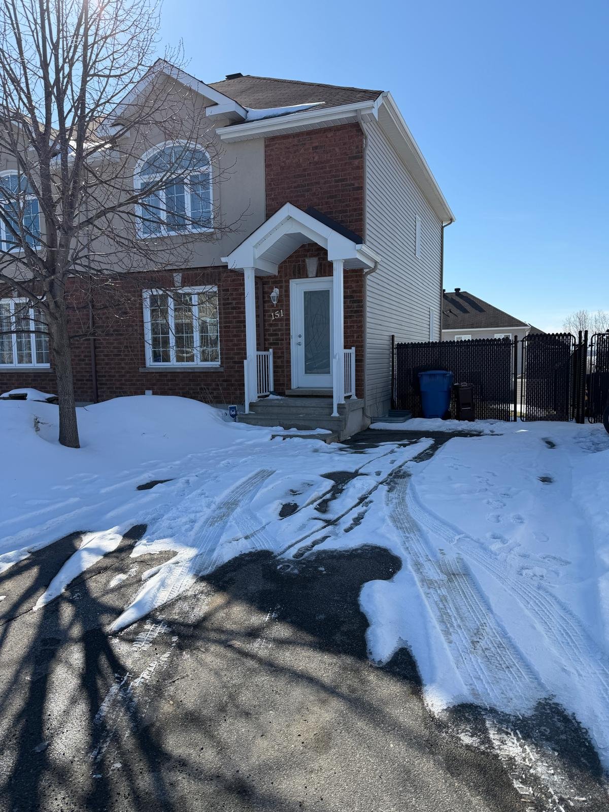 151 Rue de la Spartan