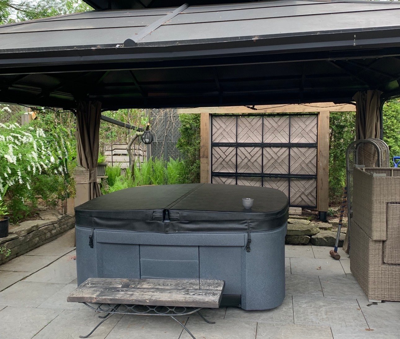 Hot tub