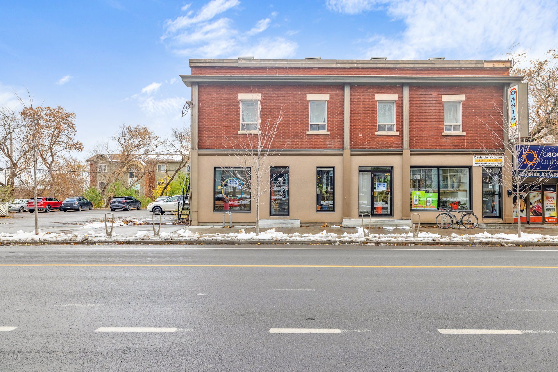 200 Boul. St-Joseph A