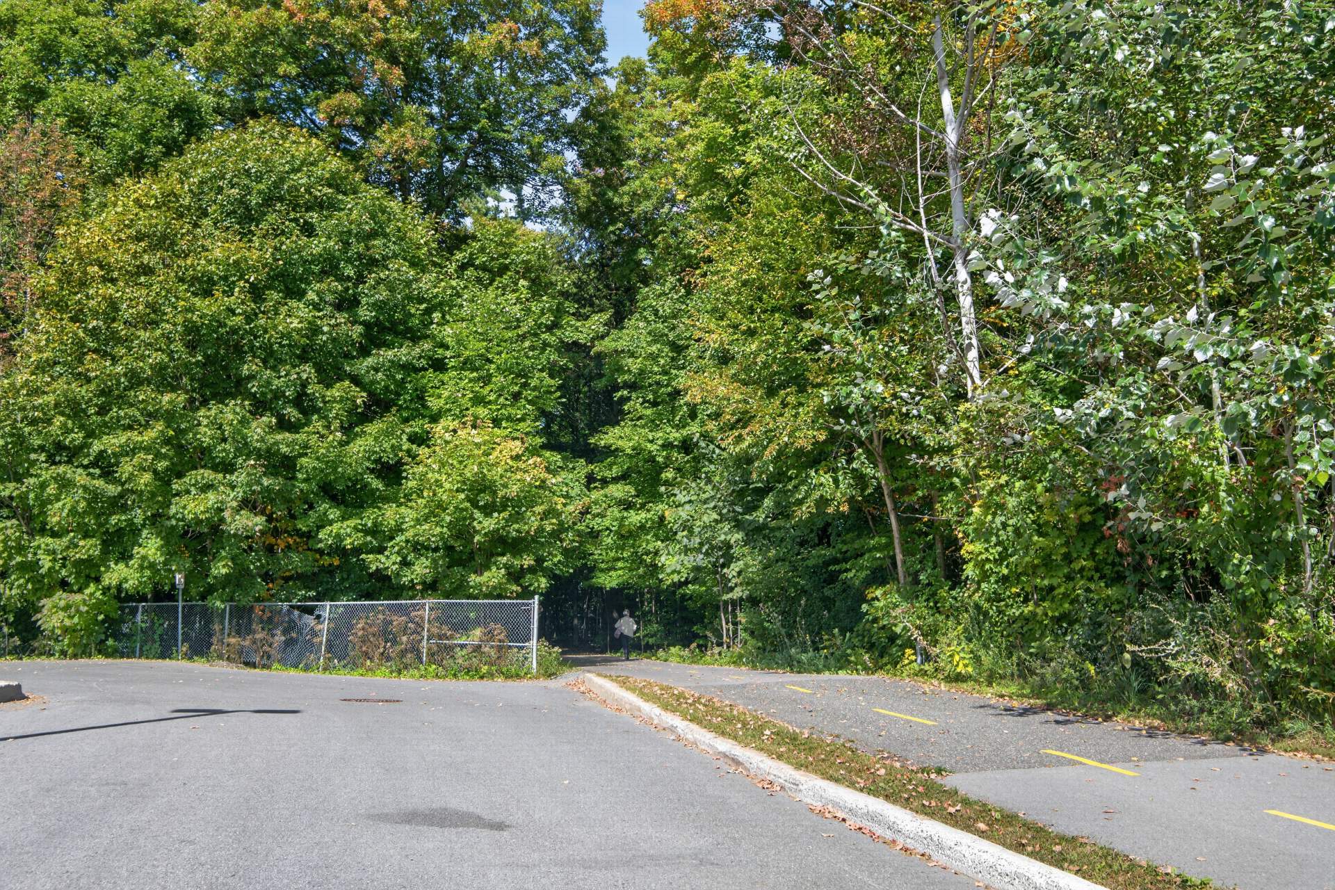 Entrance to the bike path