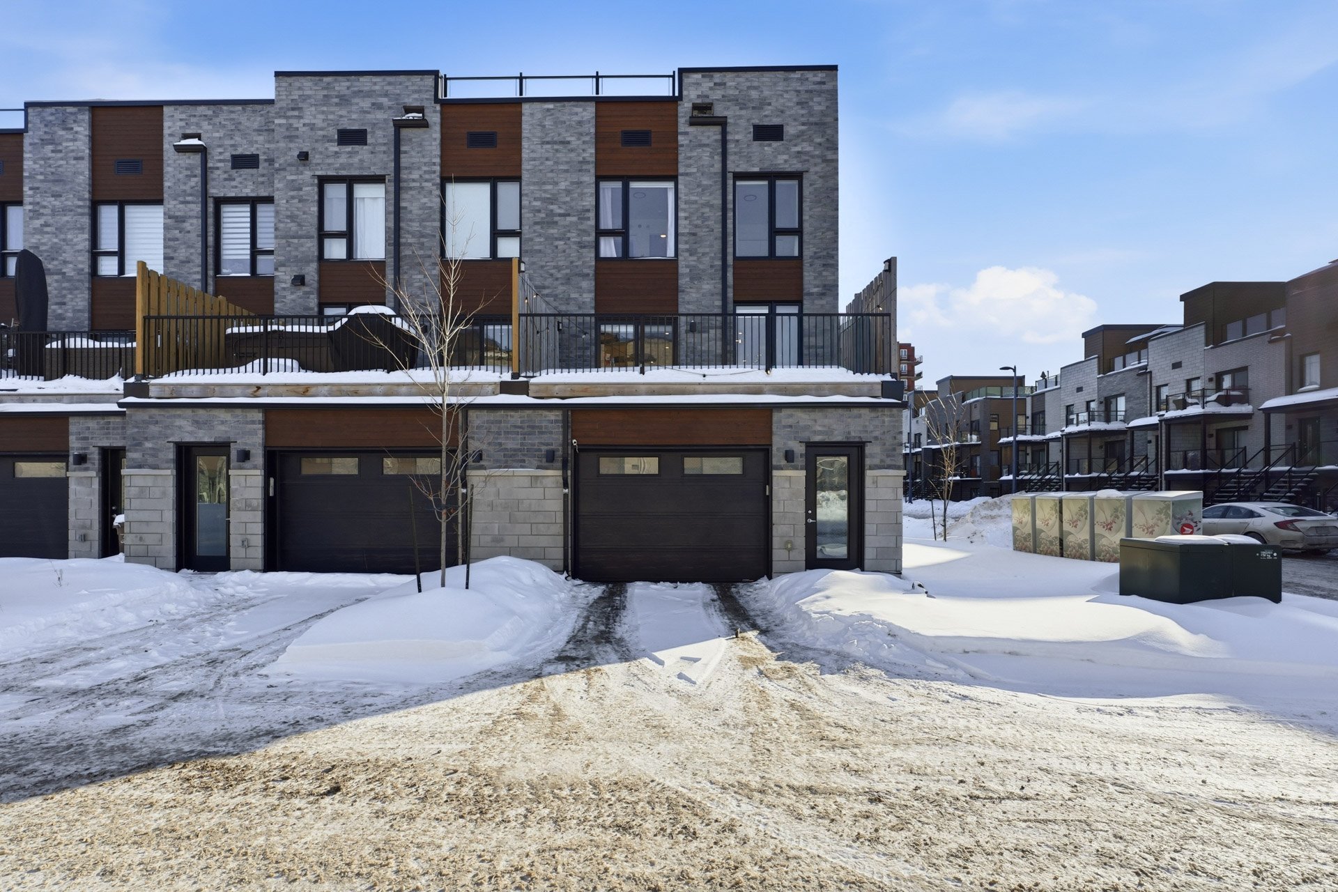 811 Rue de la Littérature 