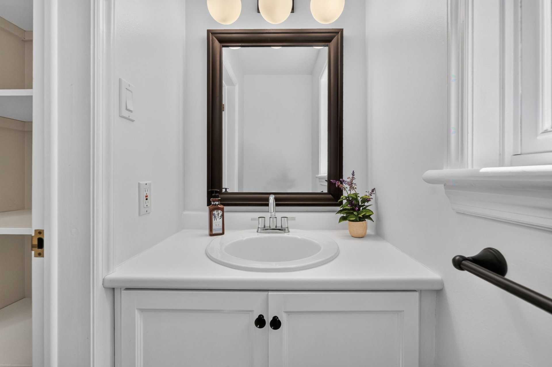 Powder room