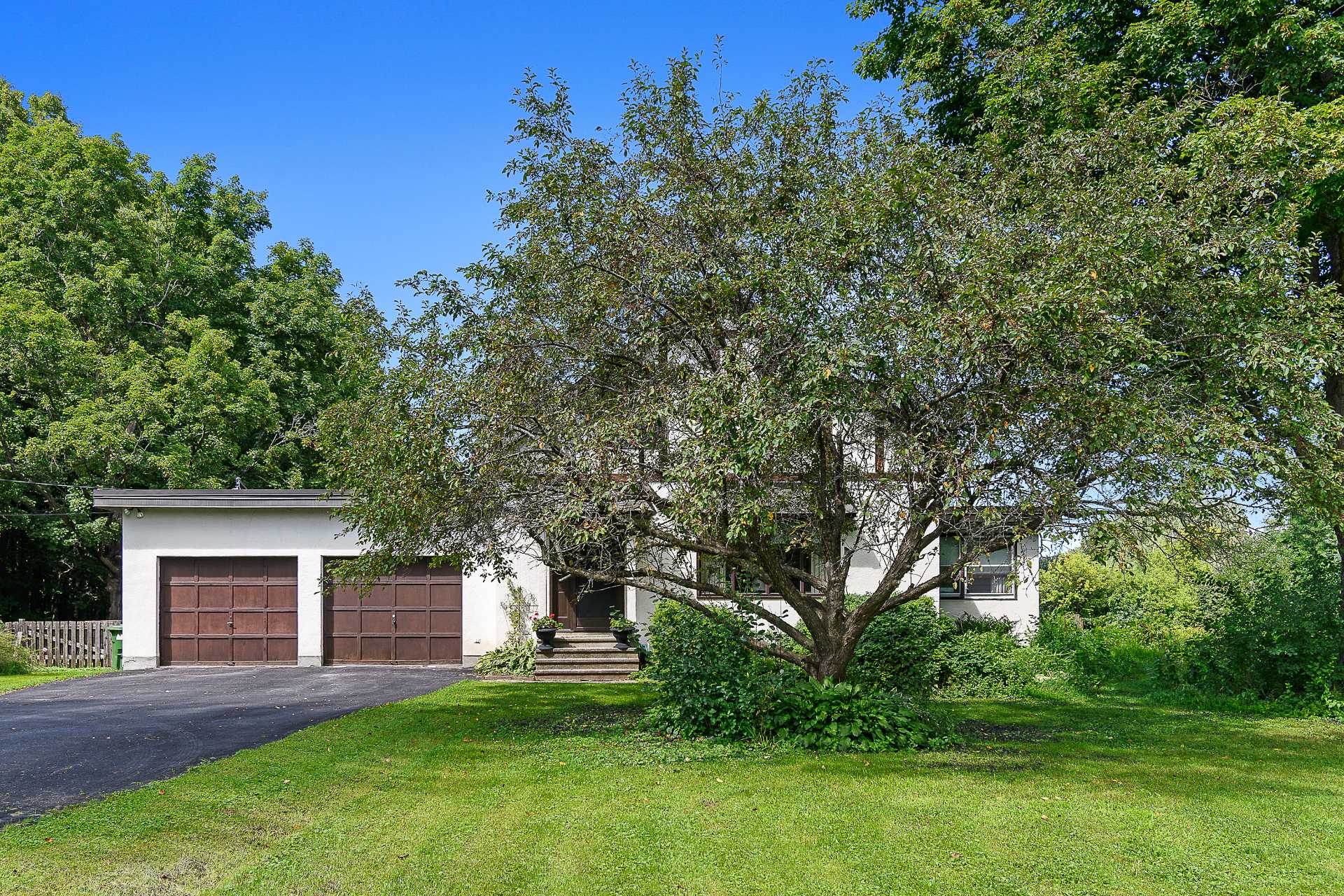 932 Ch. Cook — photo 2