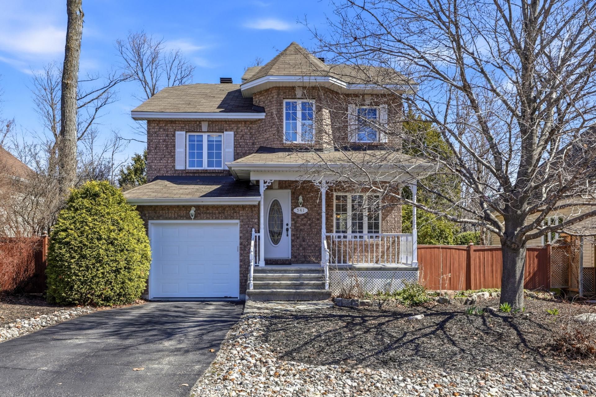 341 Rue Fred-Forsythe 