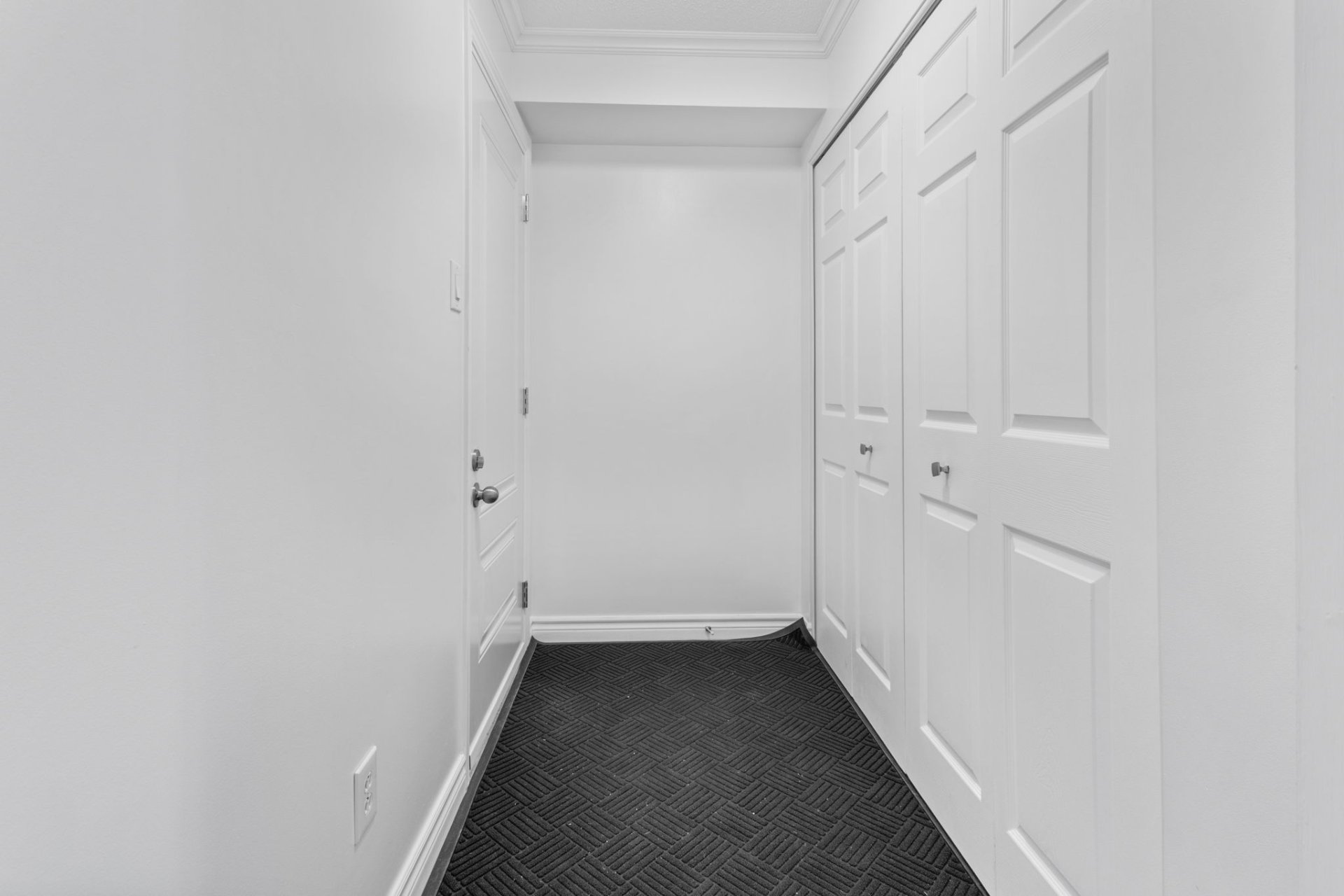 Hallway - With lots of storage
