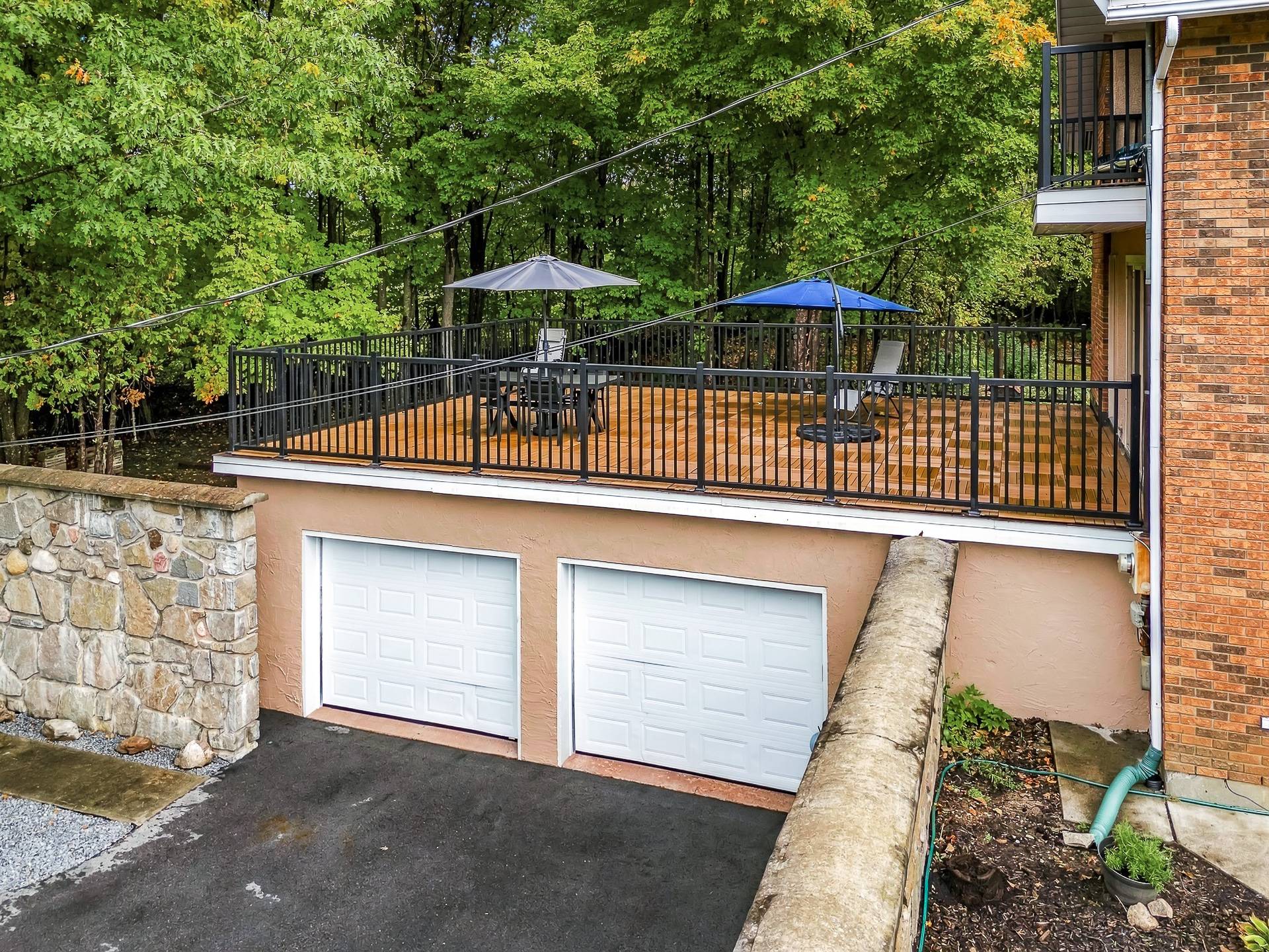 Double garage