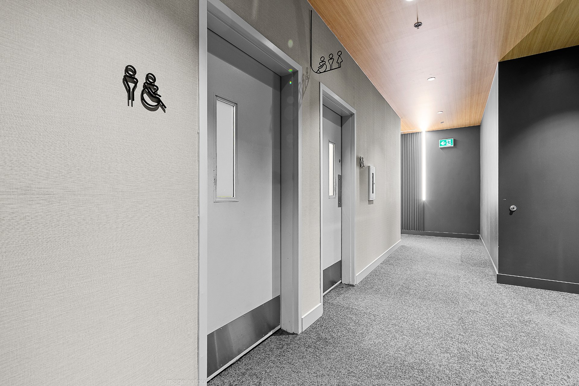 Toilettes communes sur l'étage