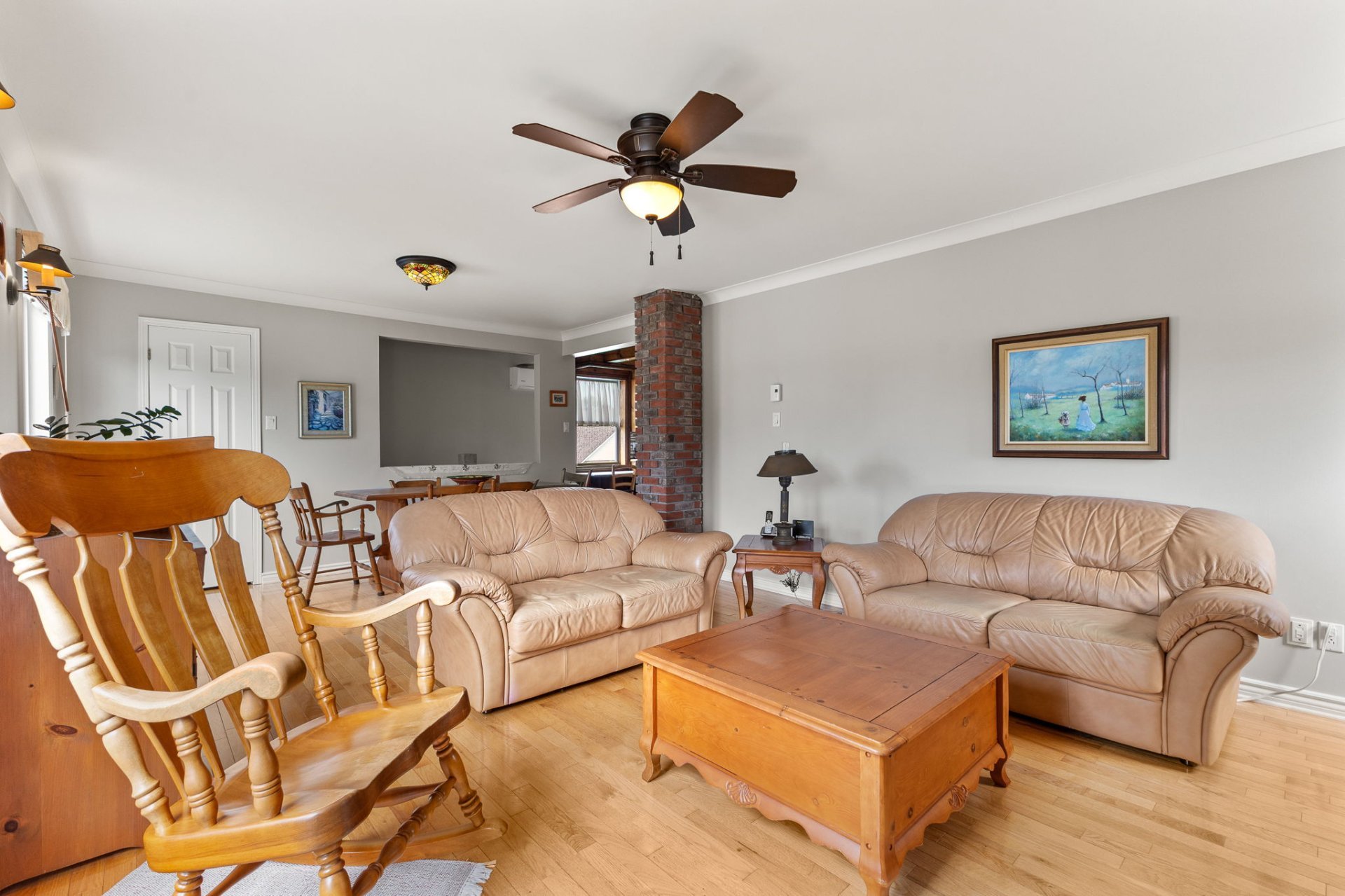 Living room - 2nd floor