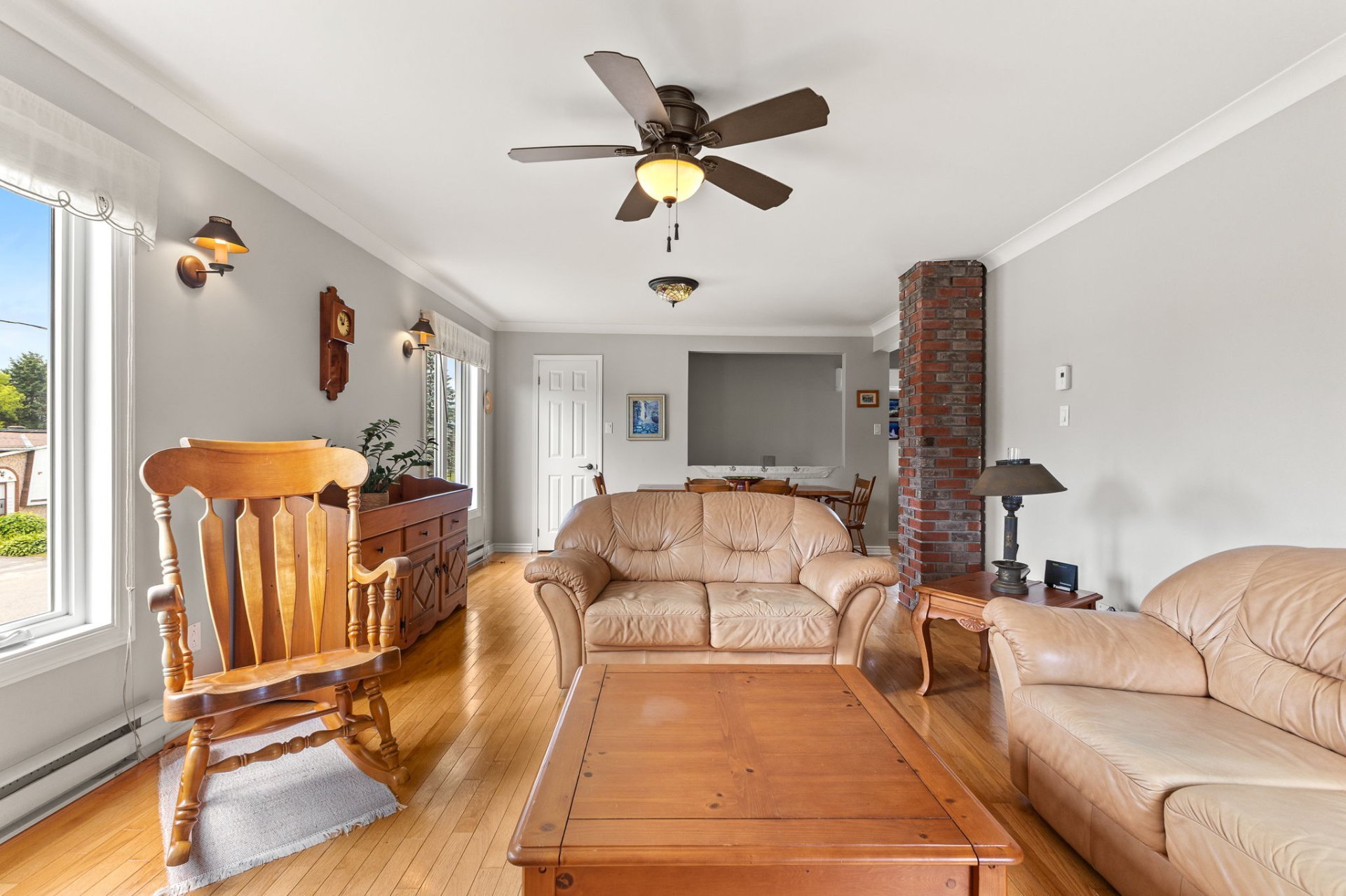 Living room - 2nd floor