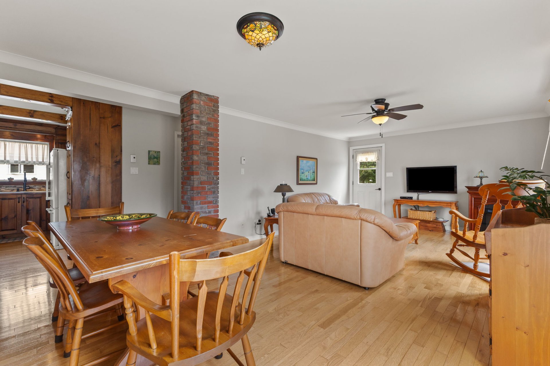 Dining room - 2nd floor