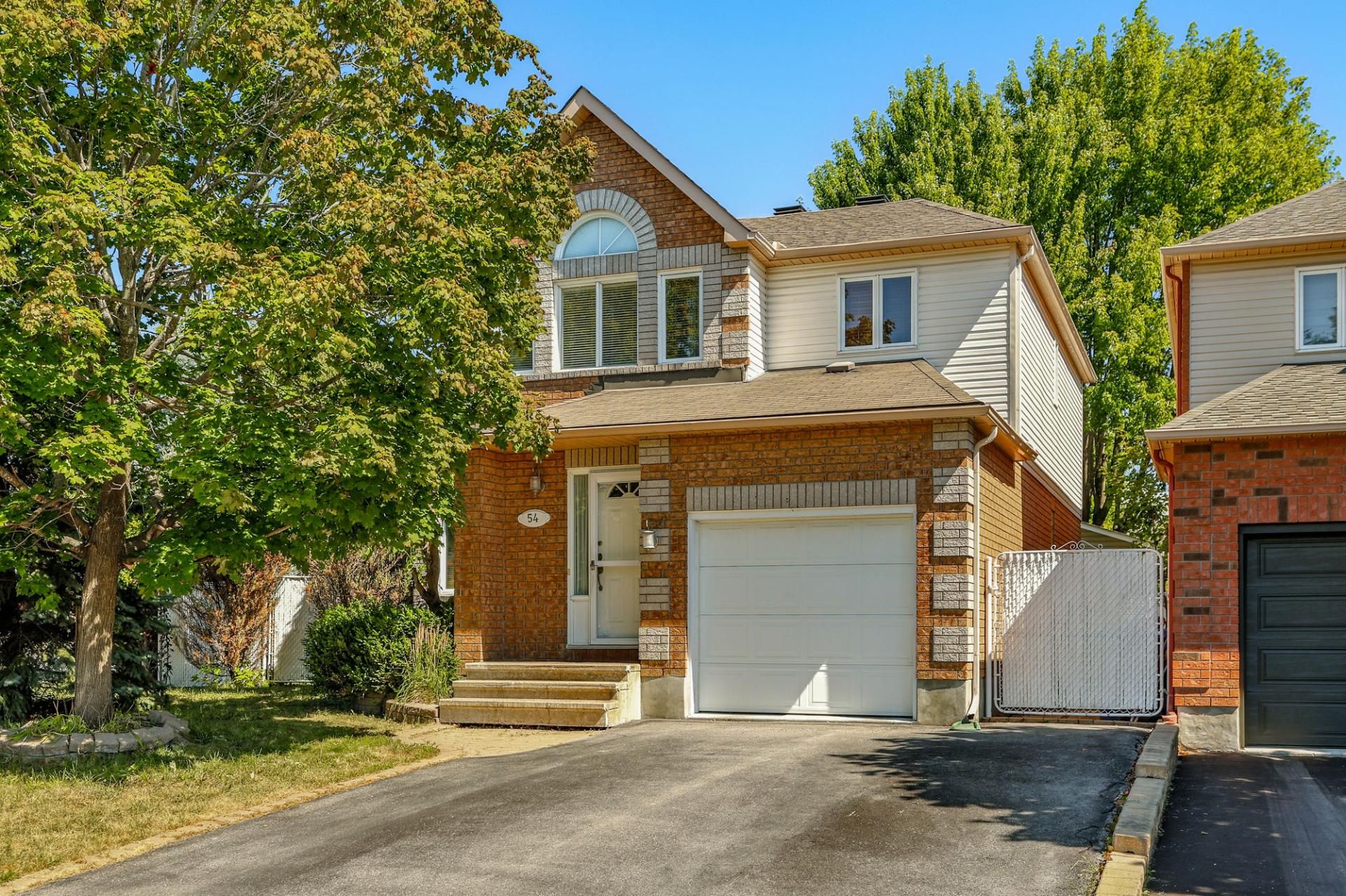 54 Rue de l'Équateur