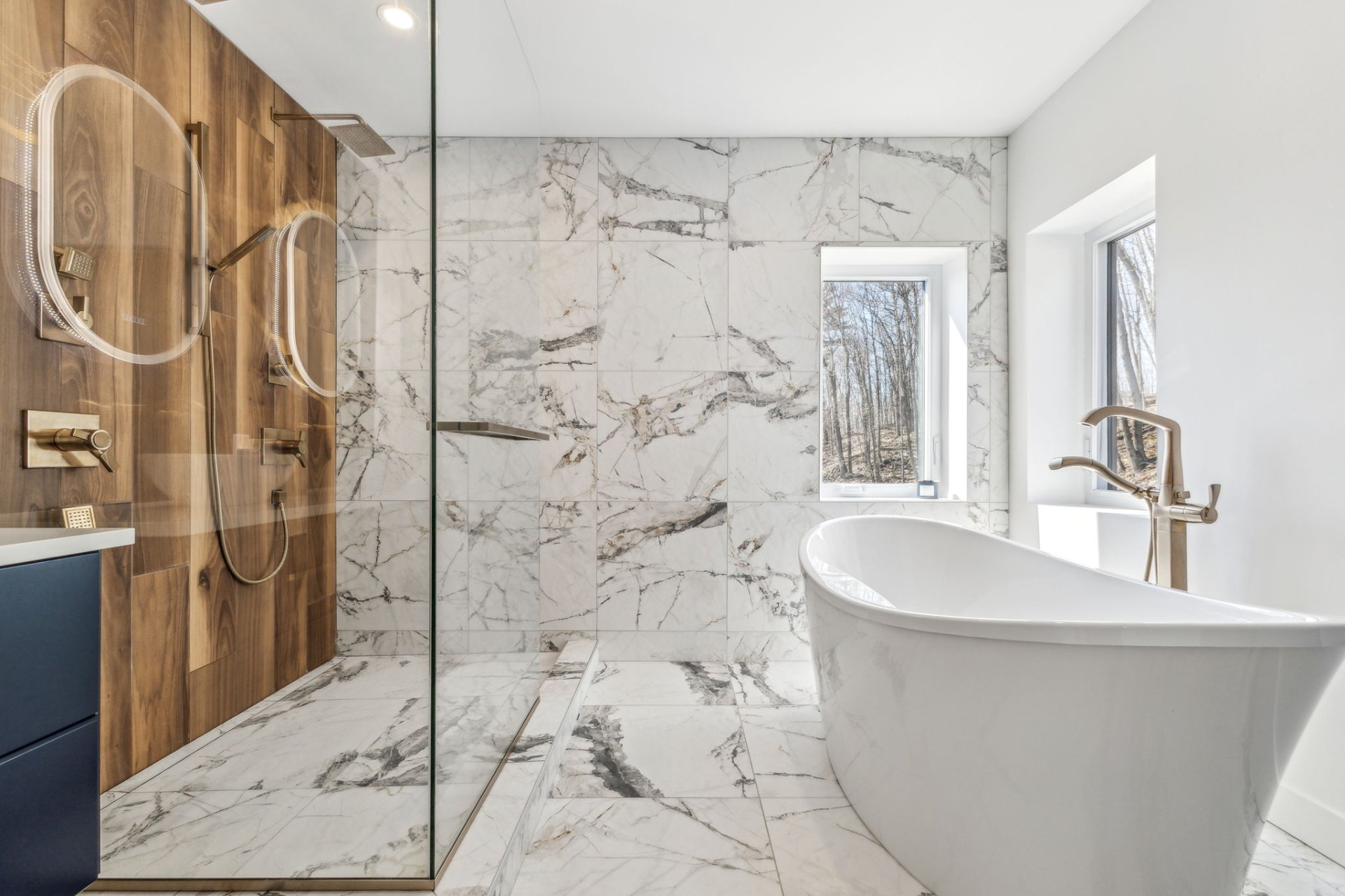 Salle de bains attenante à la CCP