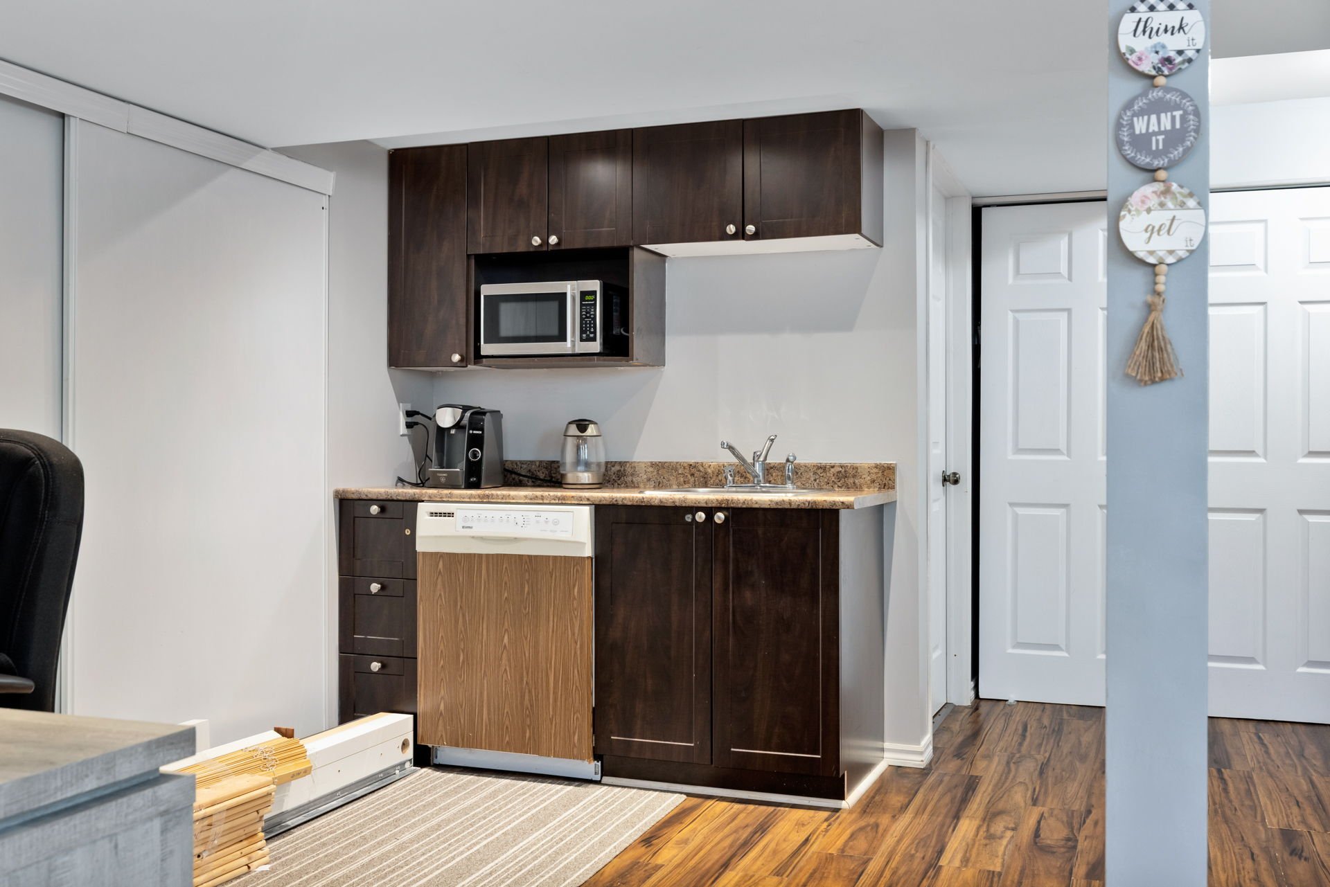 Kitchenette