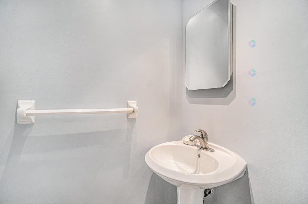 Powder room