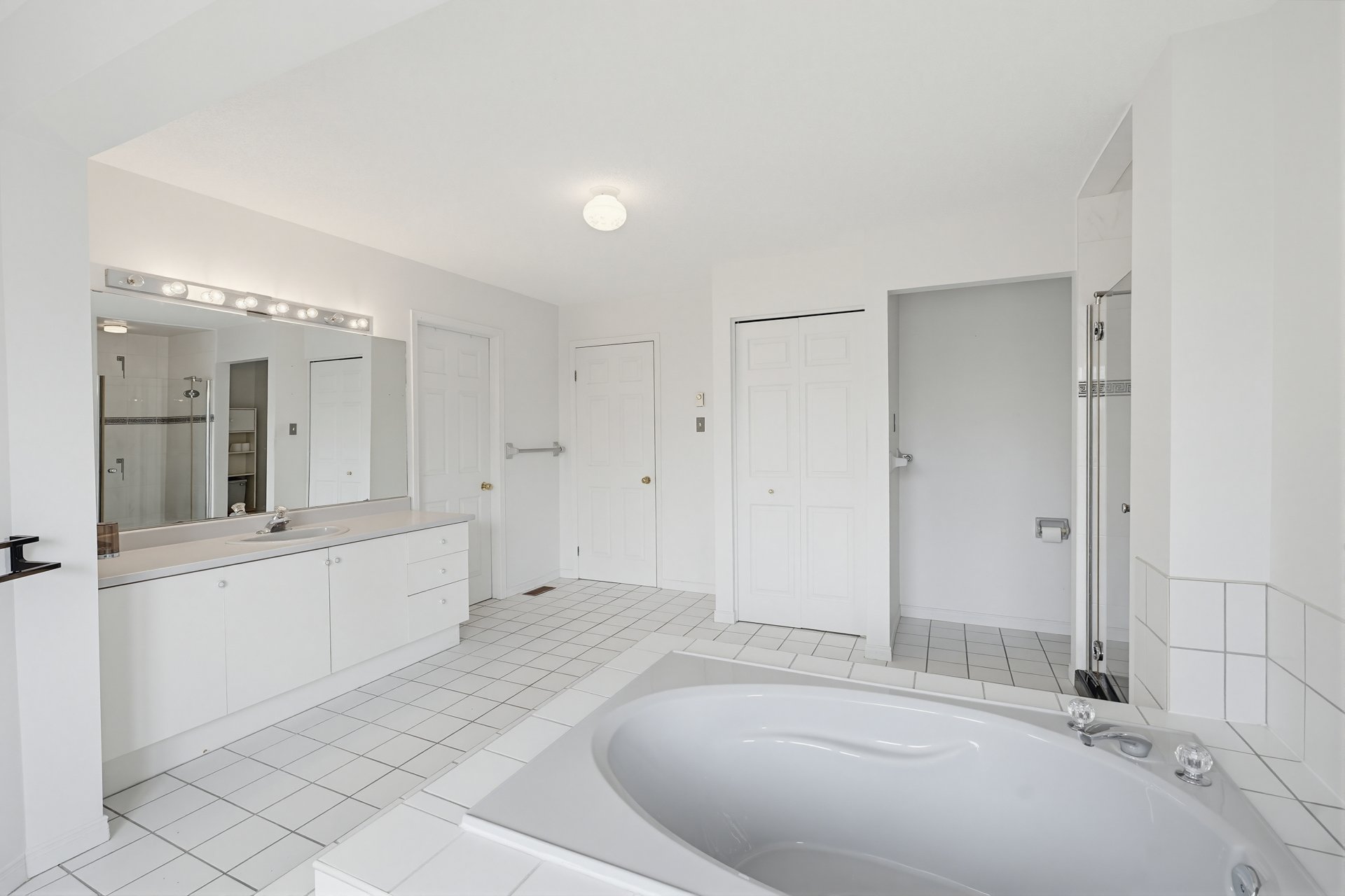 Ensuite bathroom