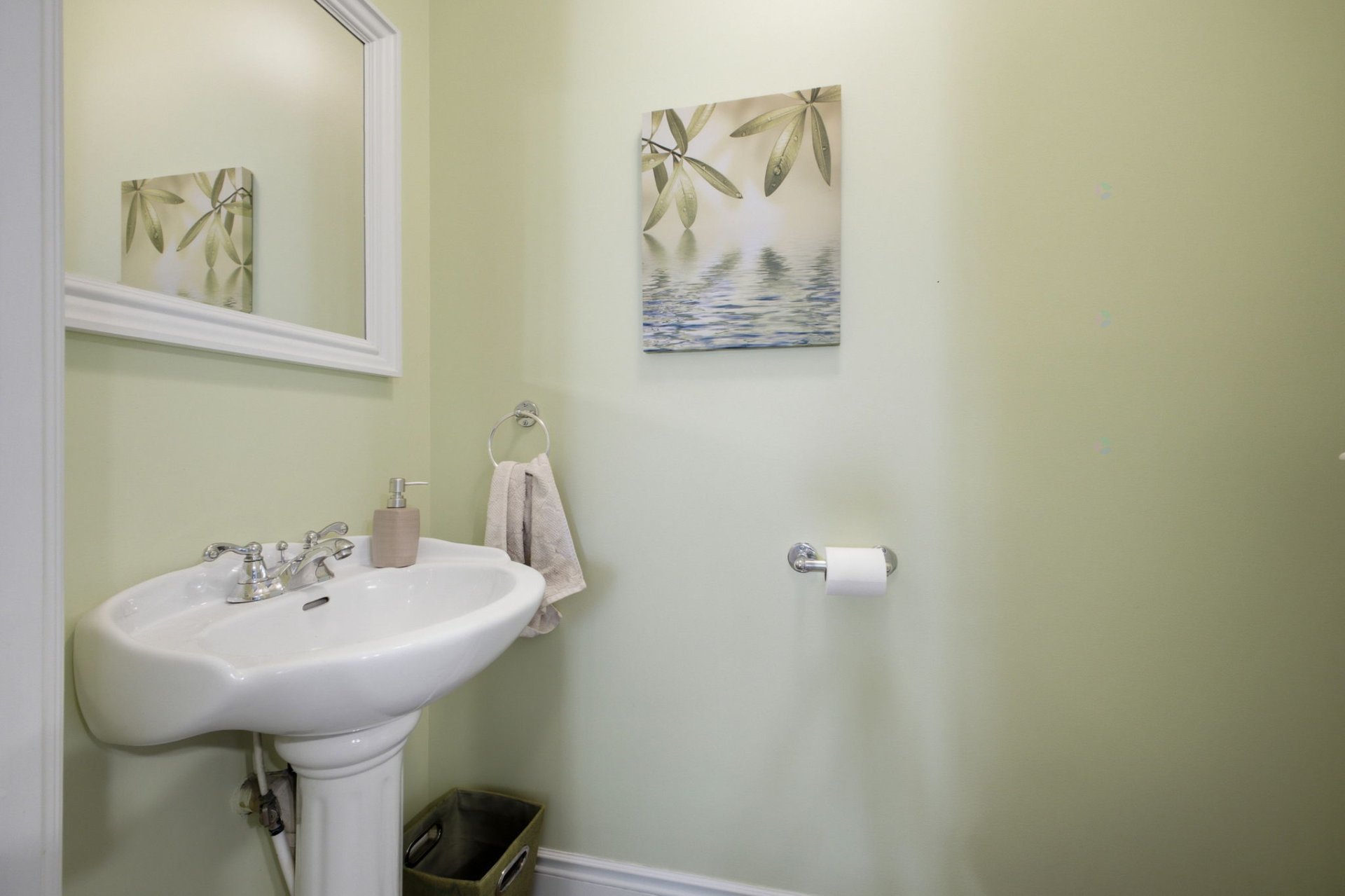 Powder room