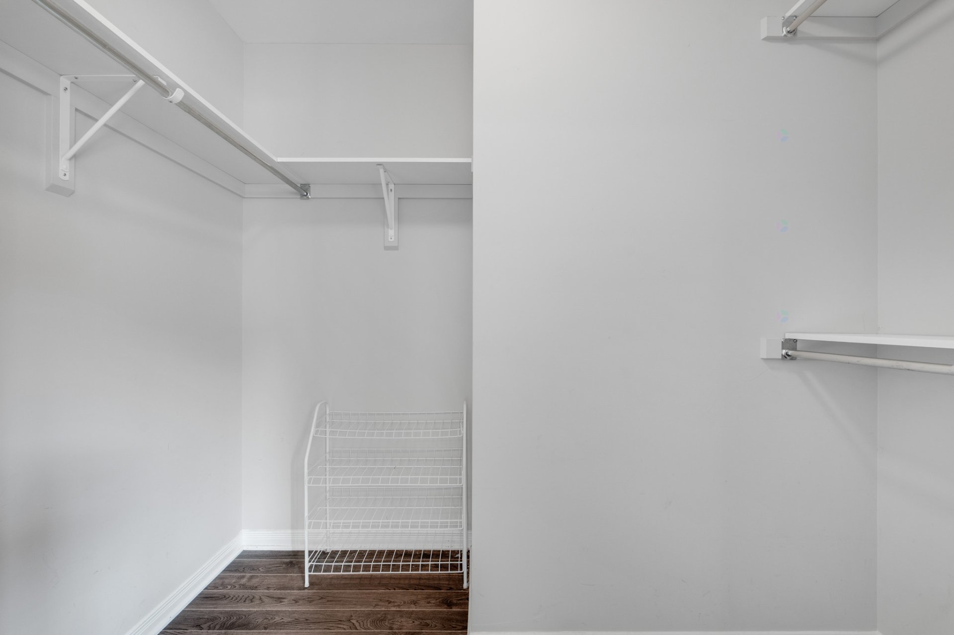 Walk-in closet
