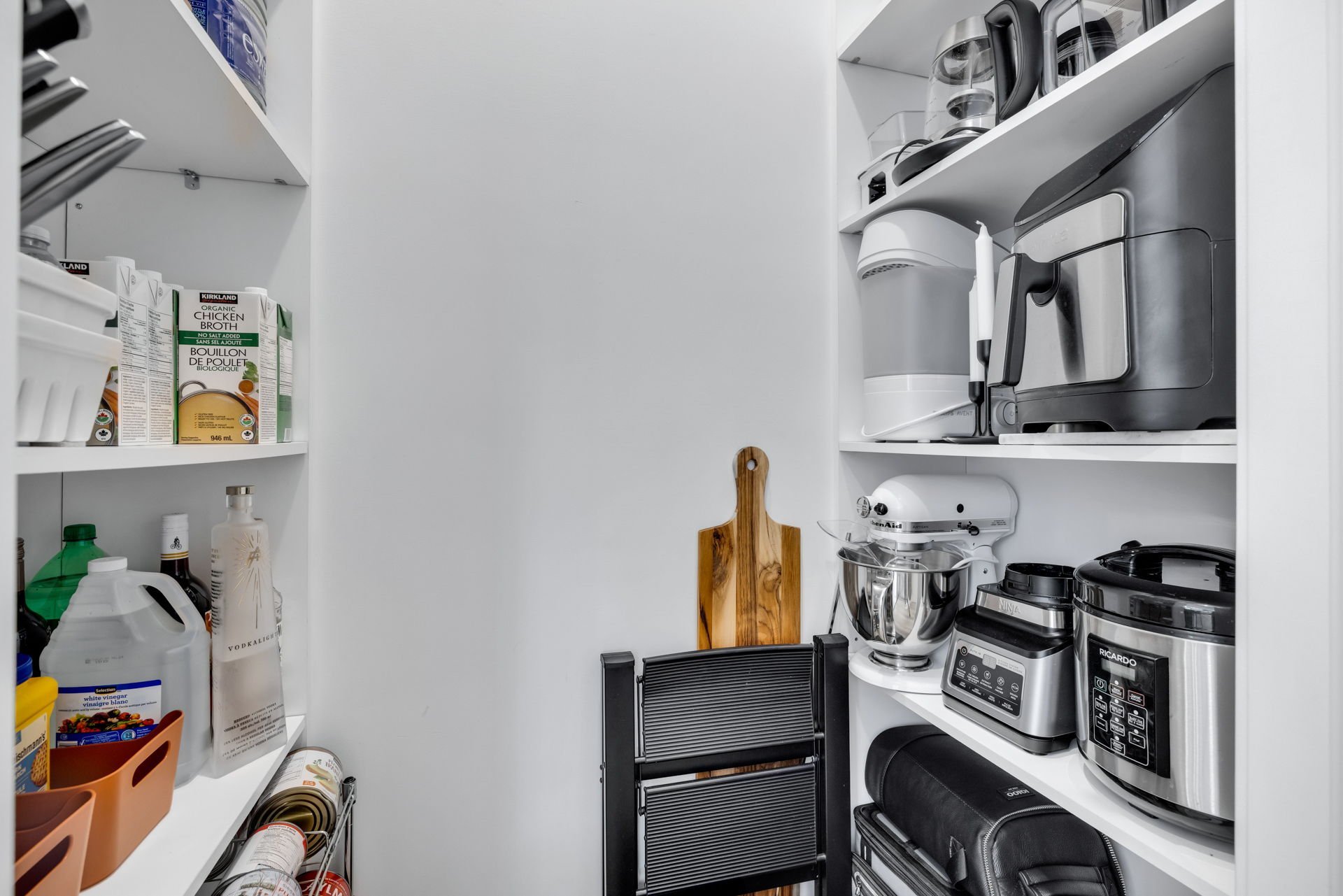 Walk-in closet