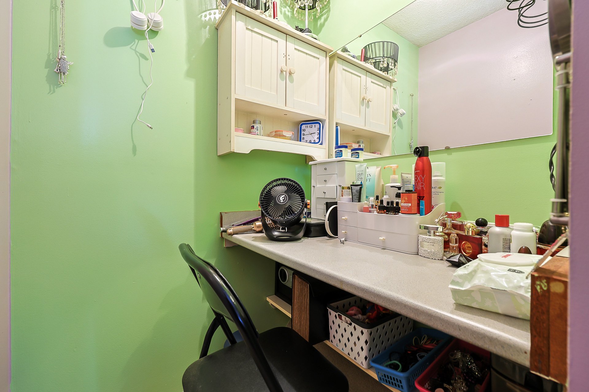 Powder room