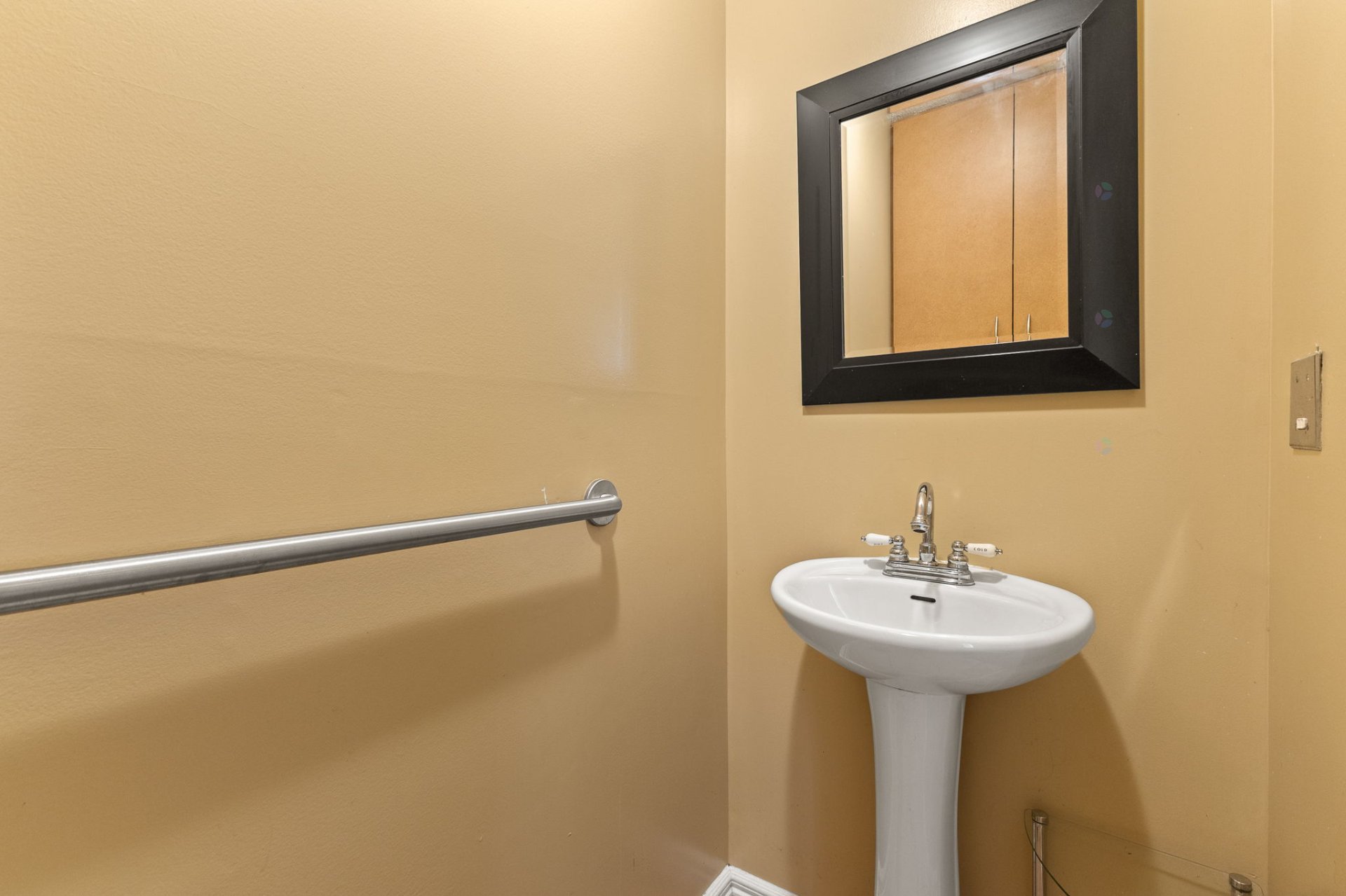 Powder room