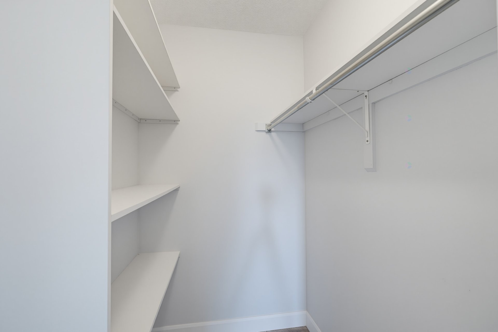 Walk-in closet
