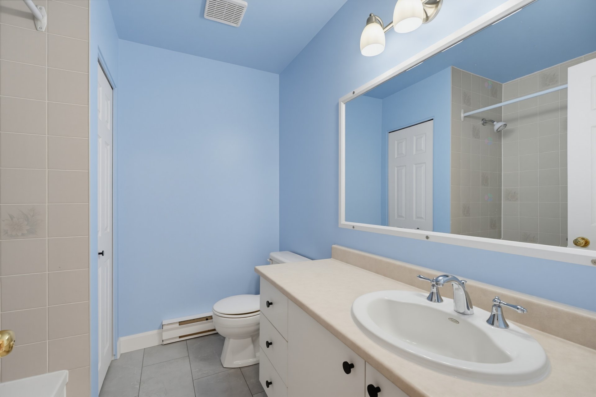 Powder room