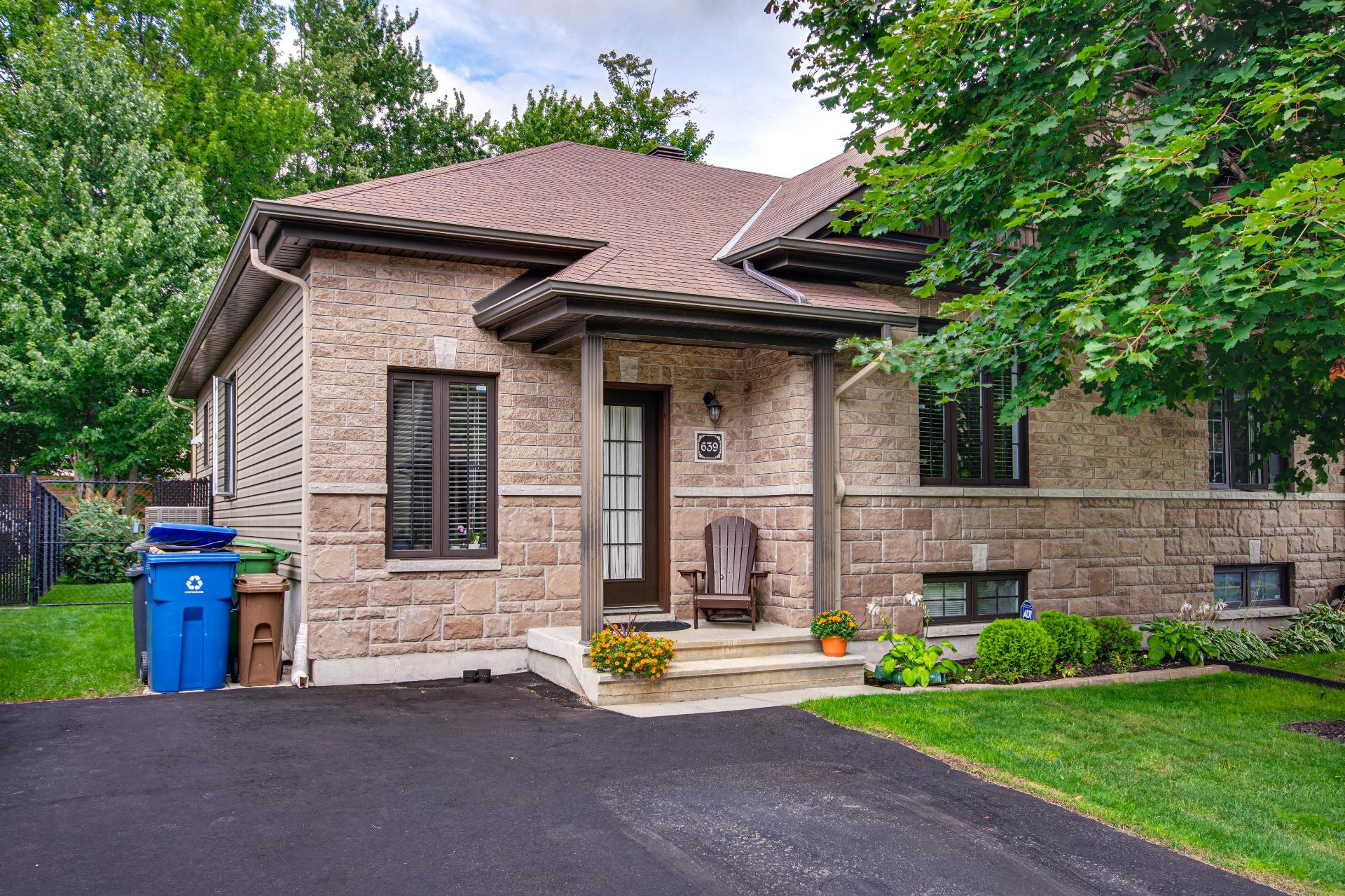 639 Rue Jeannine-Grégoire-Ross