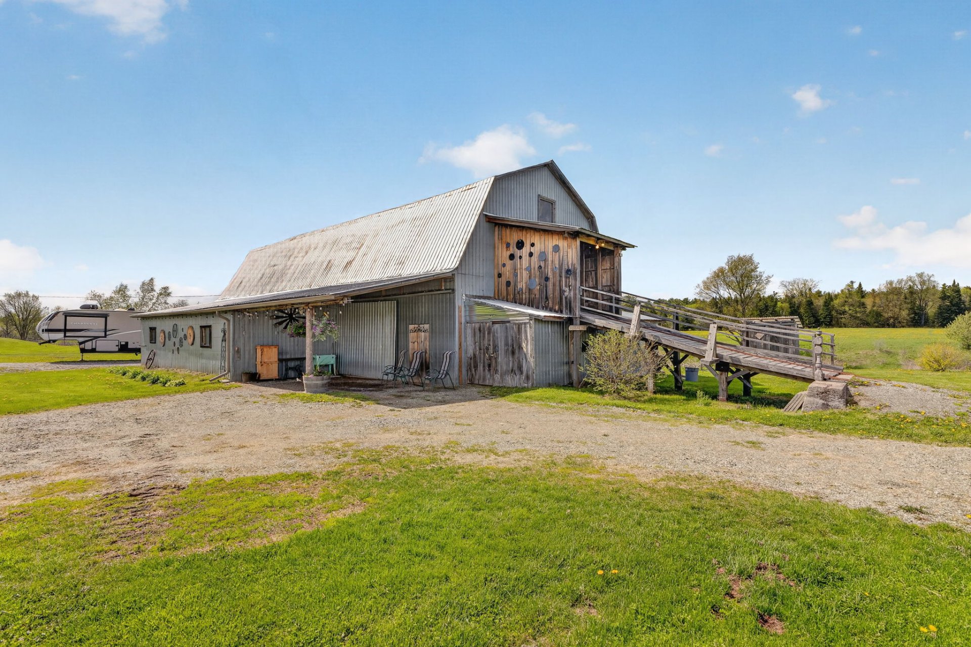Barn