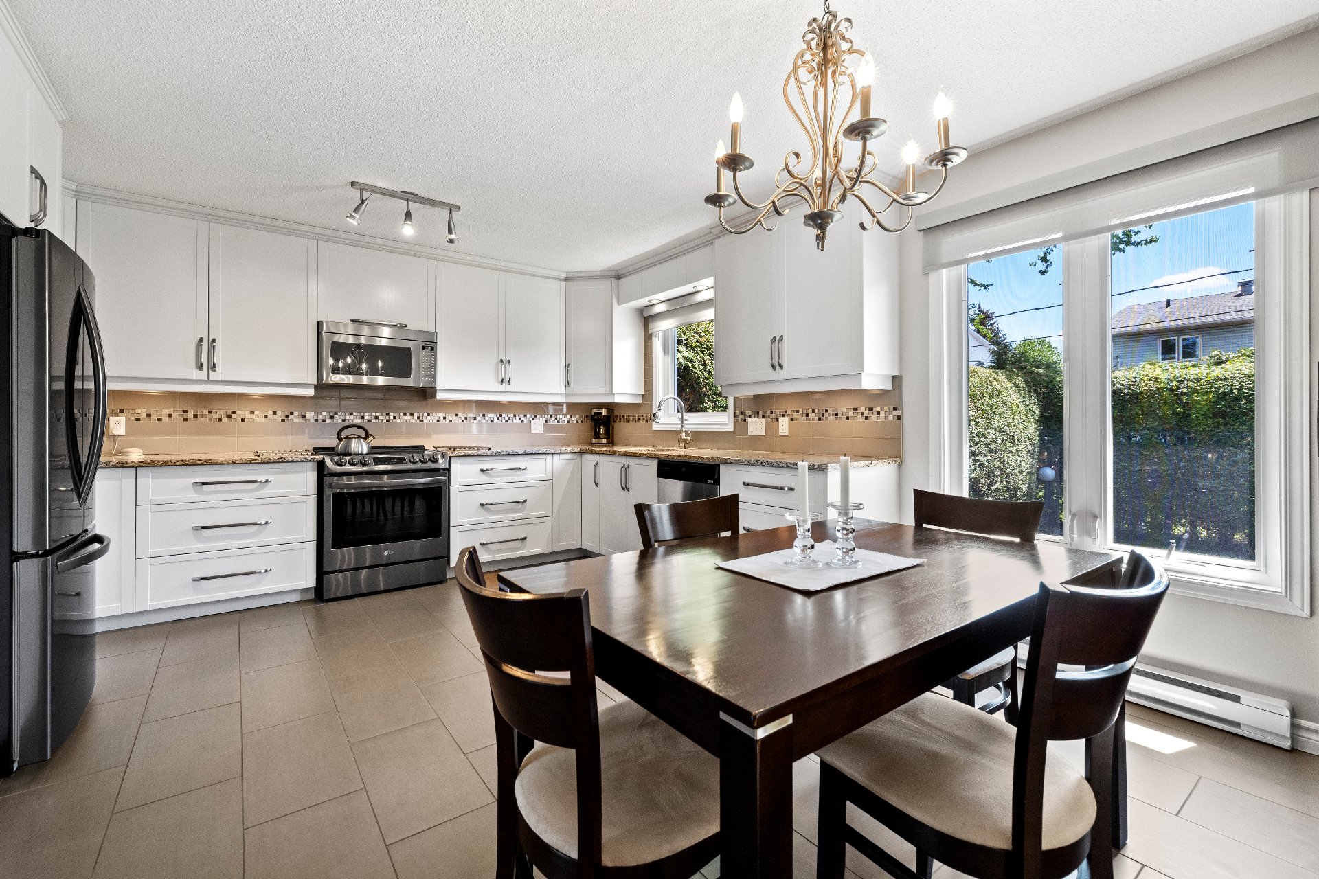 Cuisine - Cuisine rénovée de A à Z (+ de 50,000$)