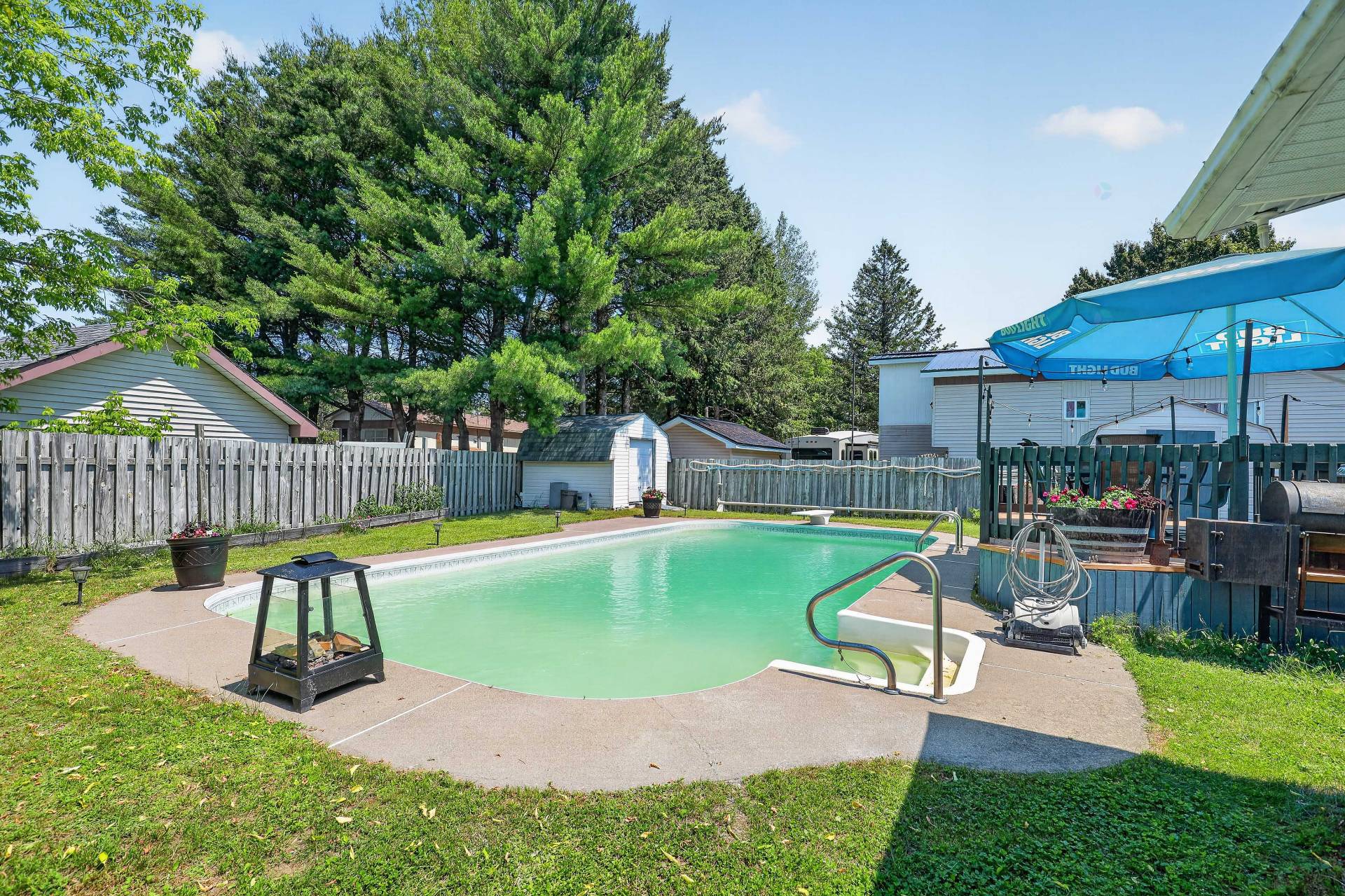 Pool