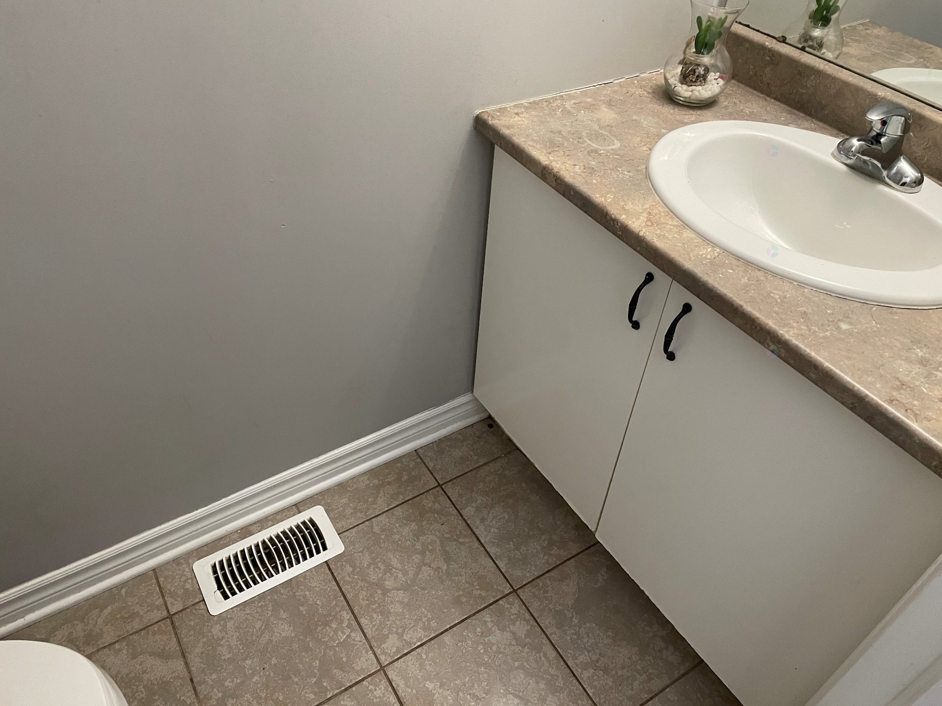 Powder room
