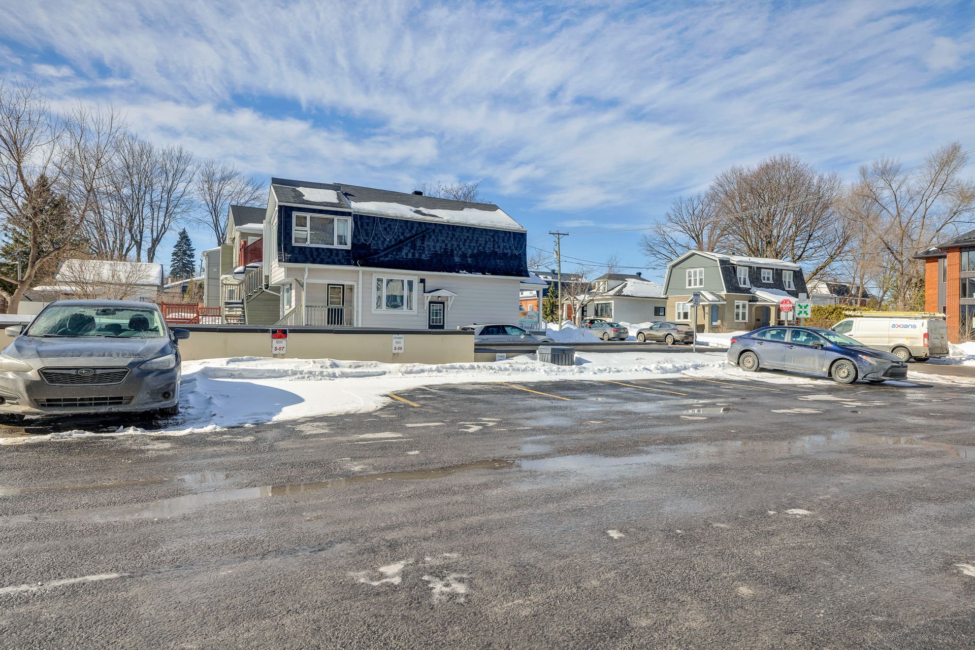 Stationnement - Stationnement à l'arrière (S4)