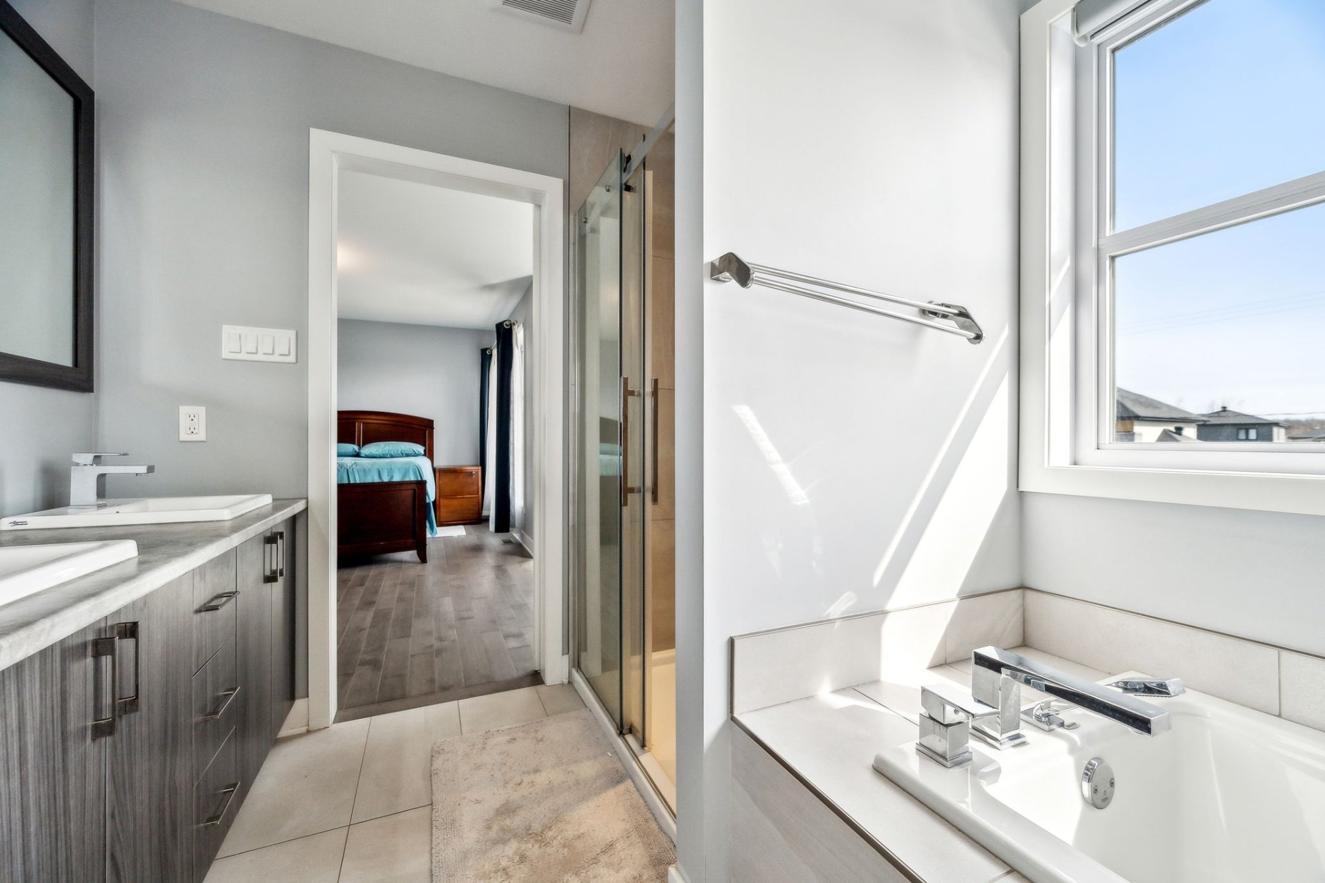 Salle de bains attenante à la CCP