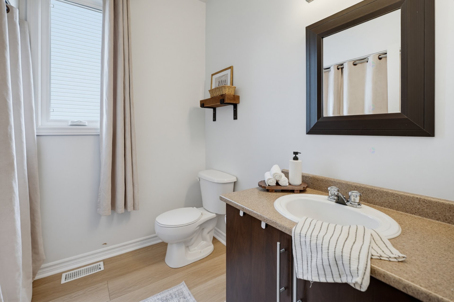 Powder room