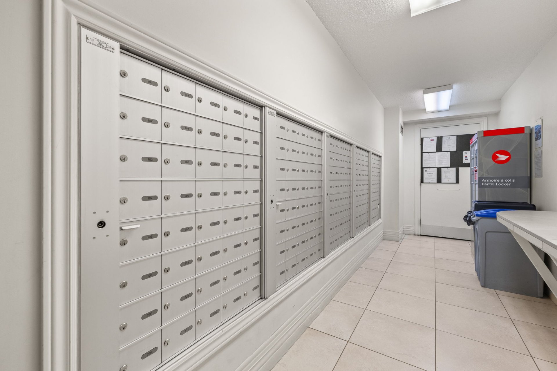 Autre - Salle des boîtes aux lettres