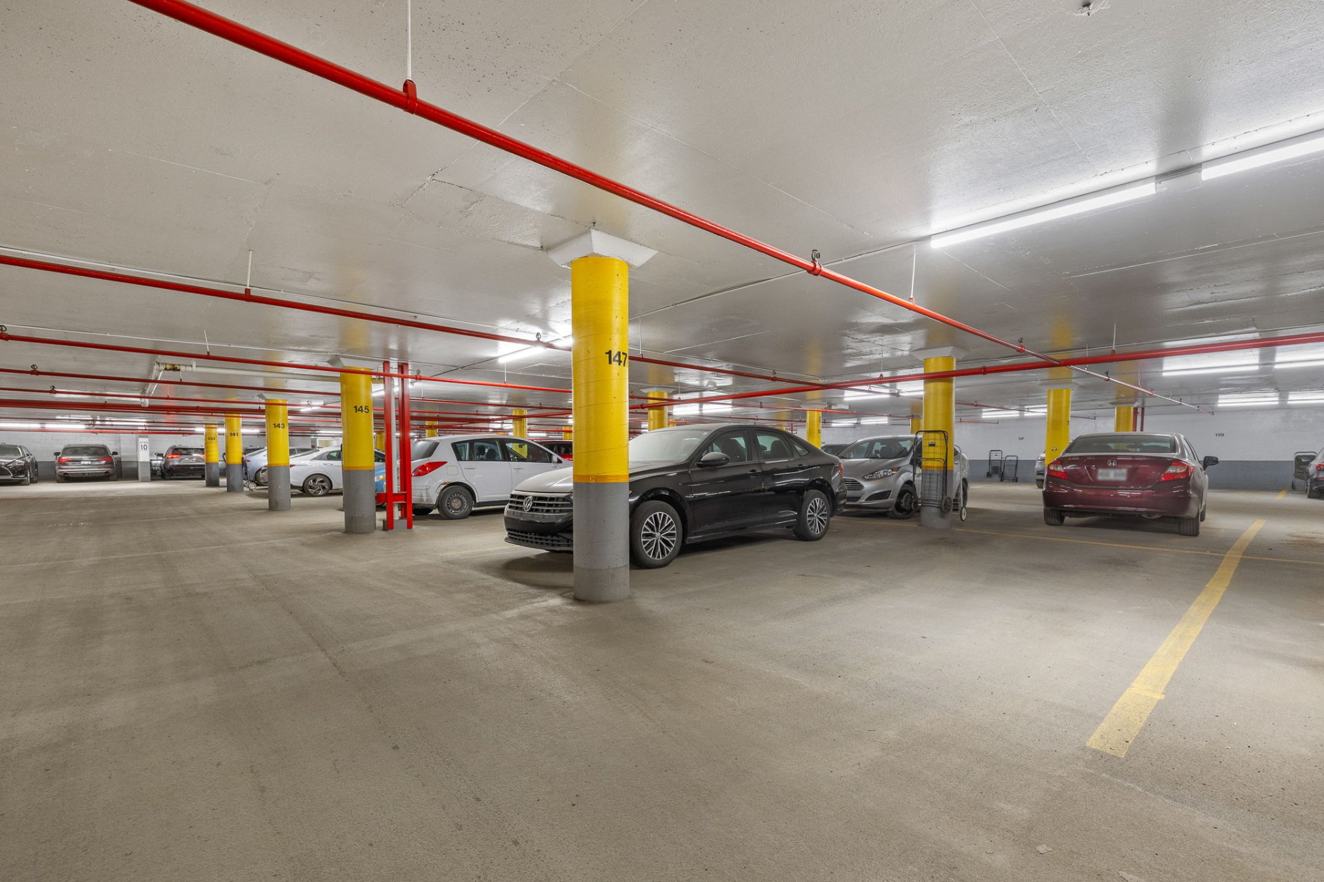 Garage - Stationnement intérieur chauffé #147