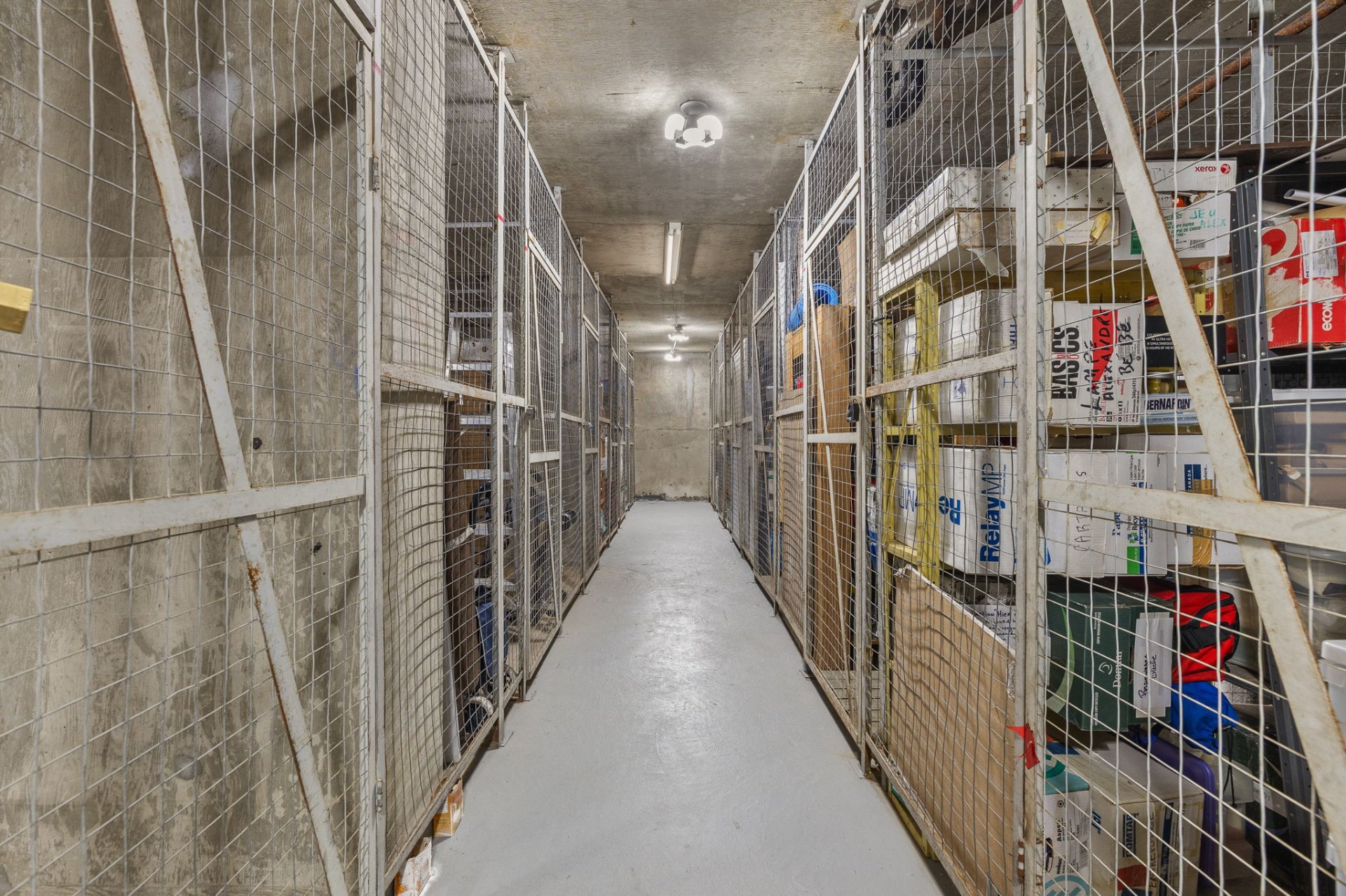 Autre - Espace de stockage intérieur (5' × 12')