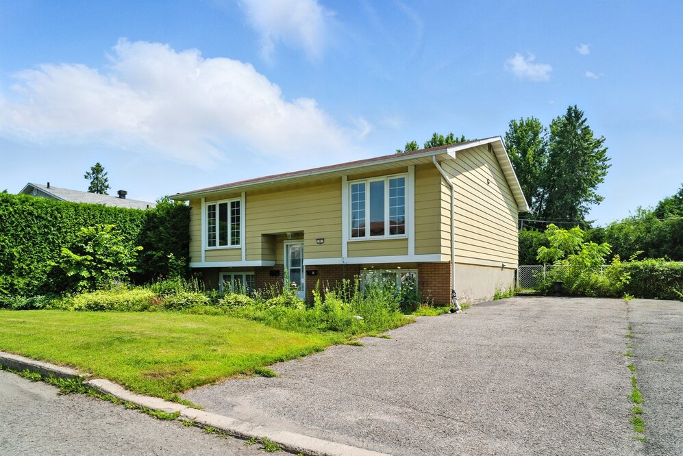 6 Rue McLean 
