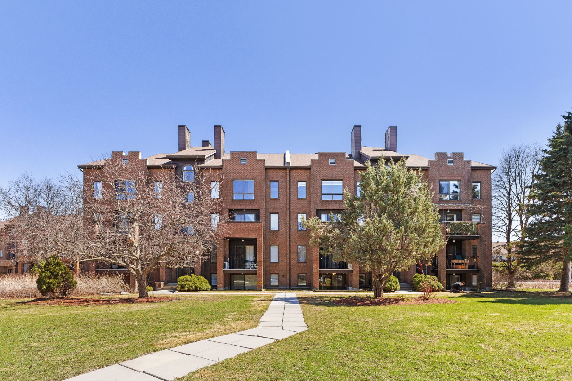 188 Rue de Morency 101