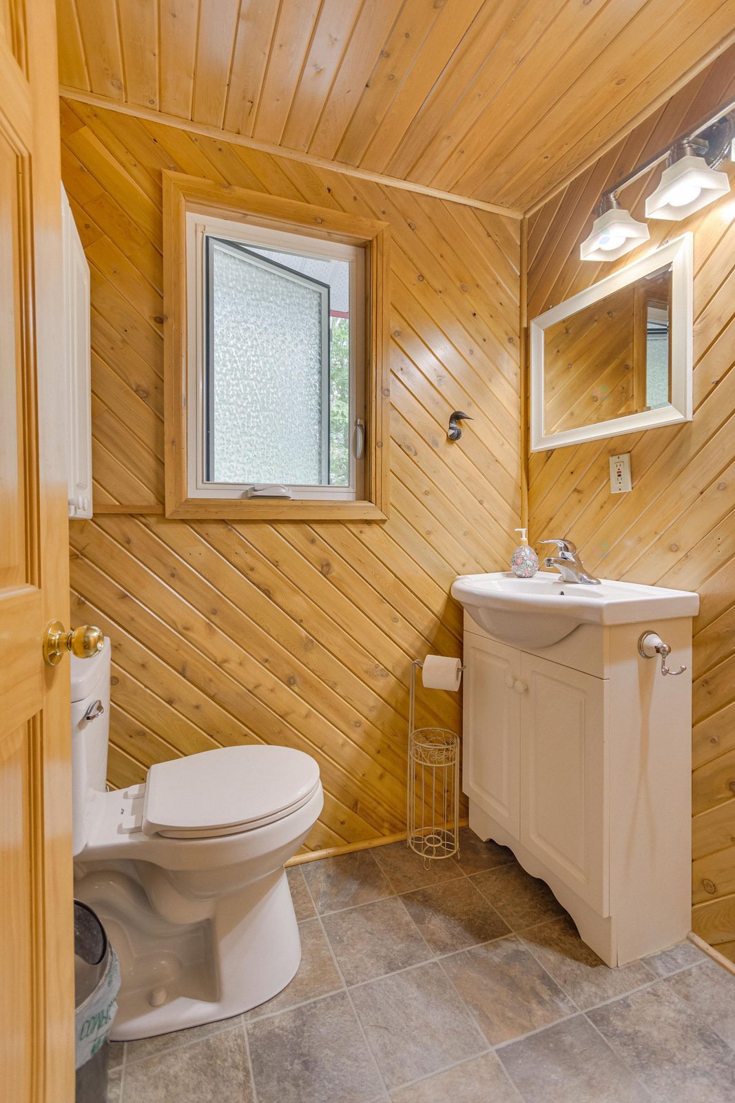 Powder room