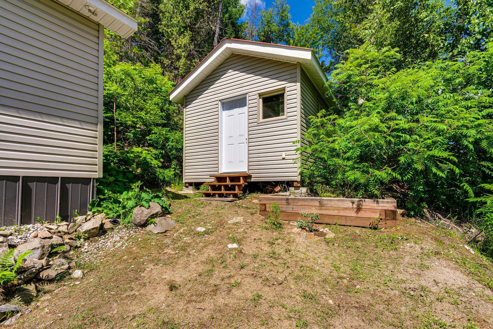 Shed