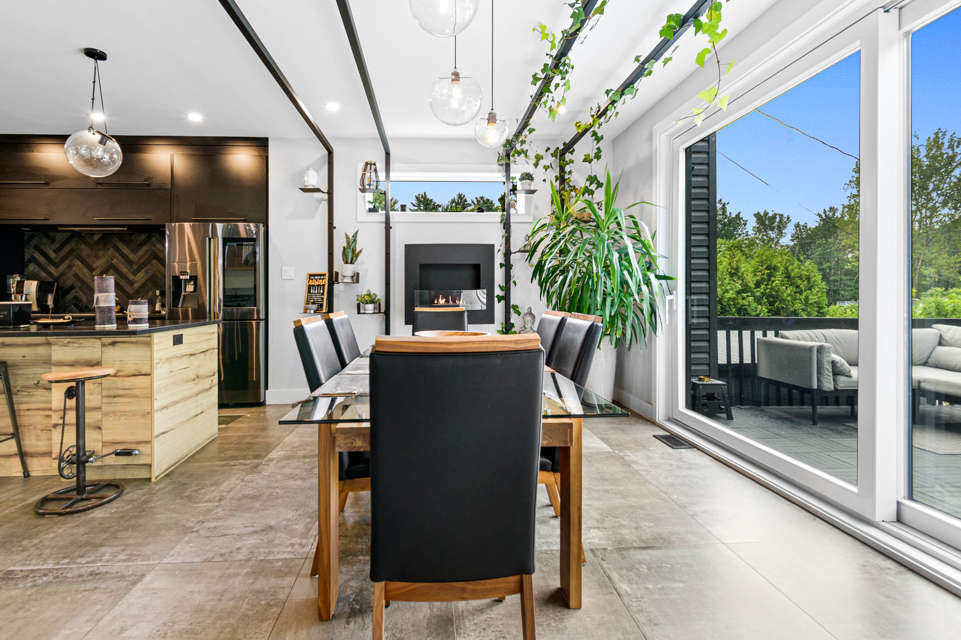 Dining room