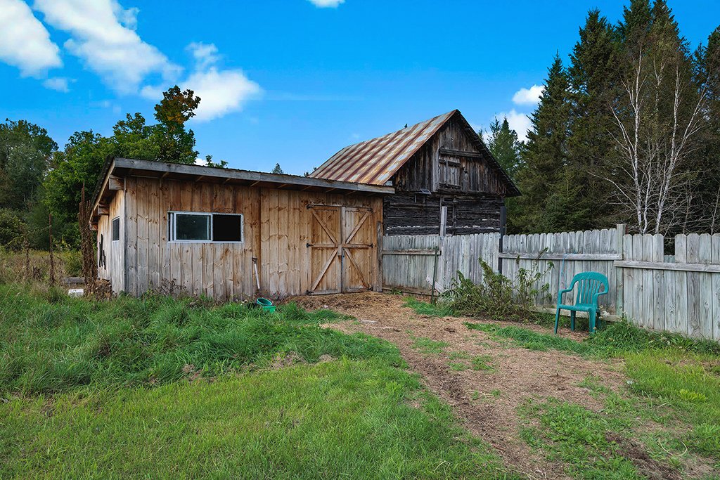 Barn