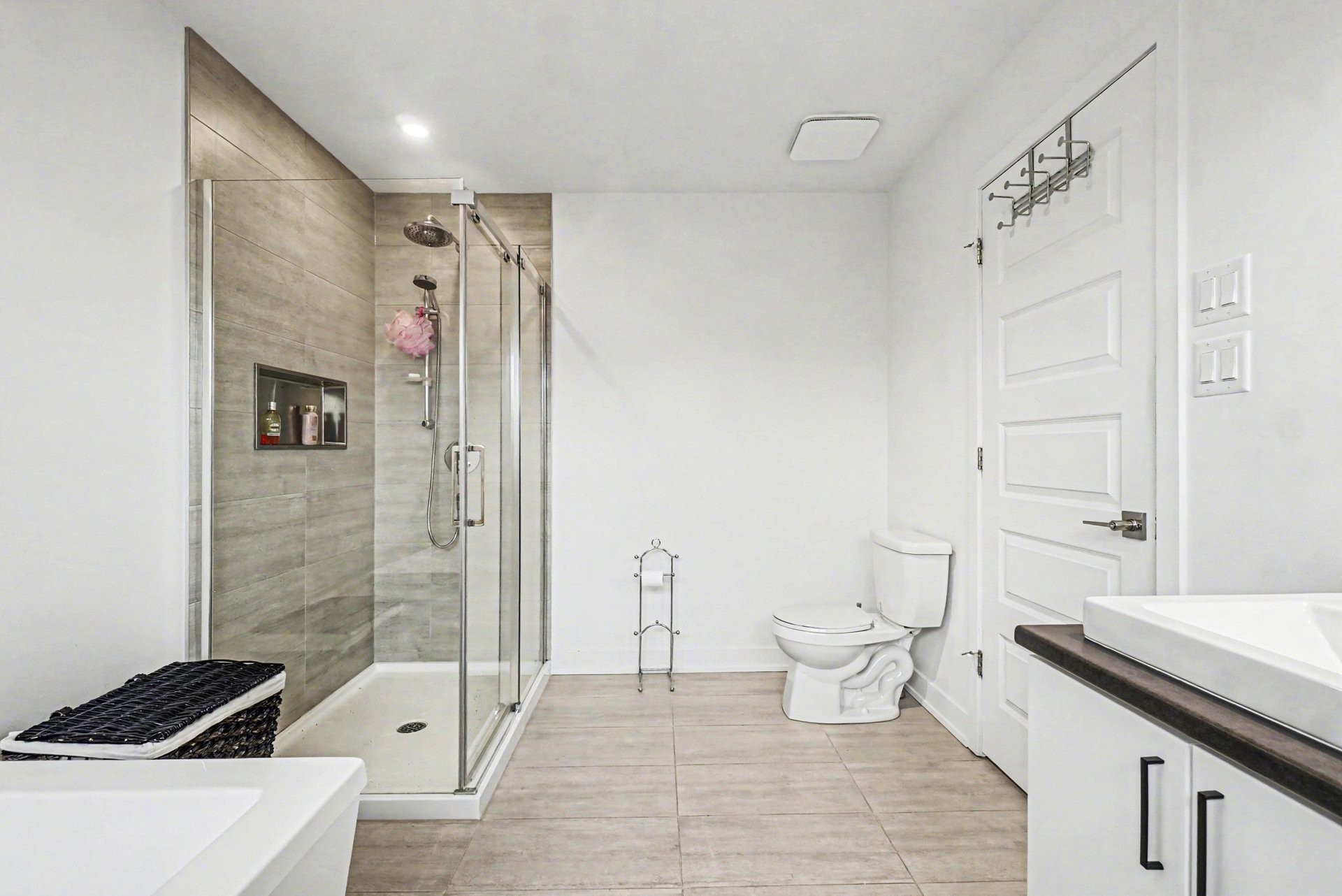 Ensuite bathroom