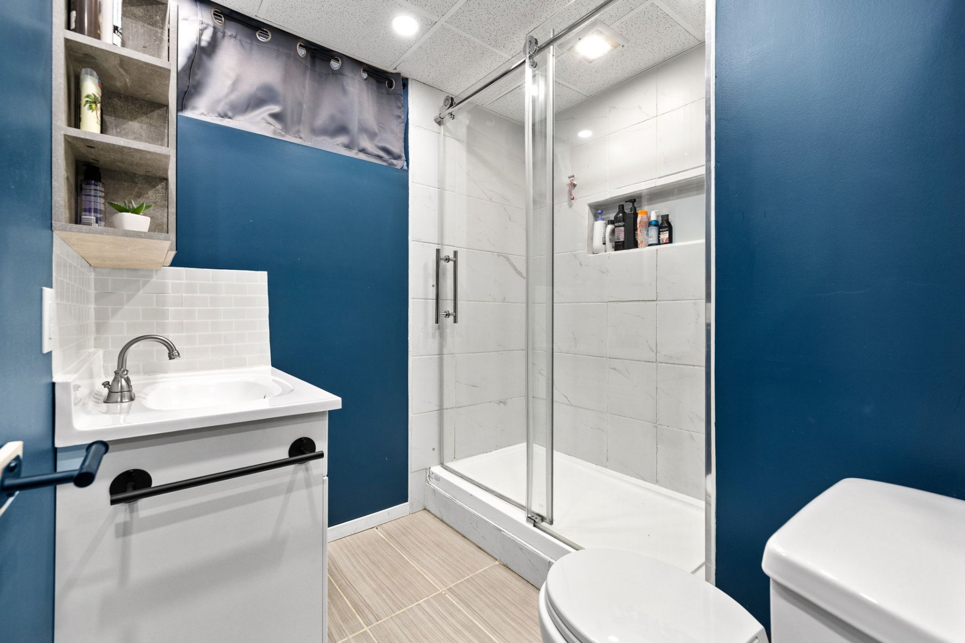 Ensuite bathroom